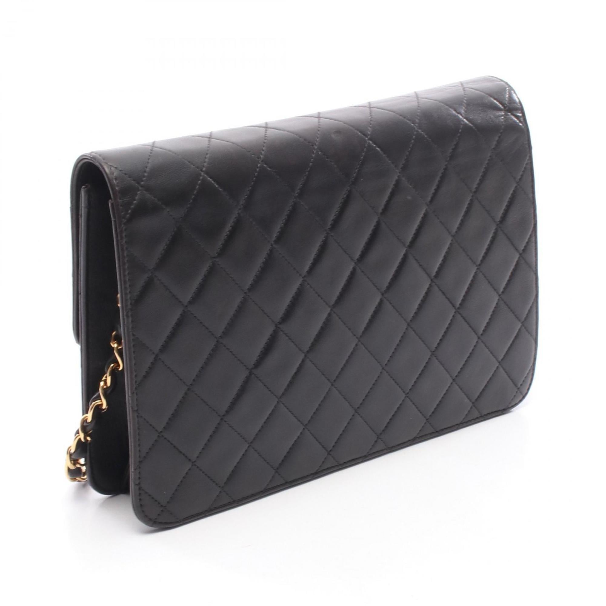 Chanel Black Leather Shoulder Bag (Pre-Owned)
