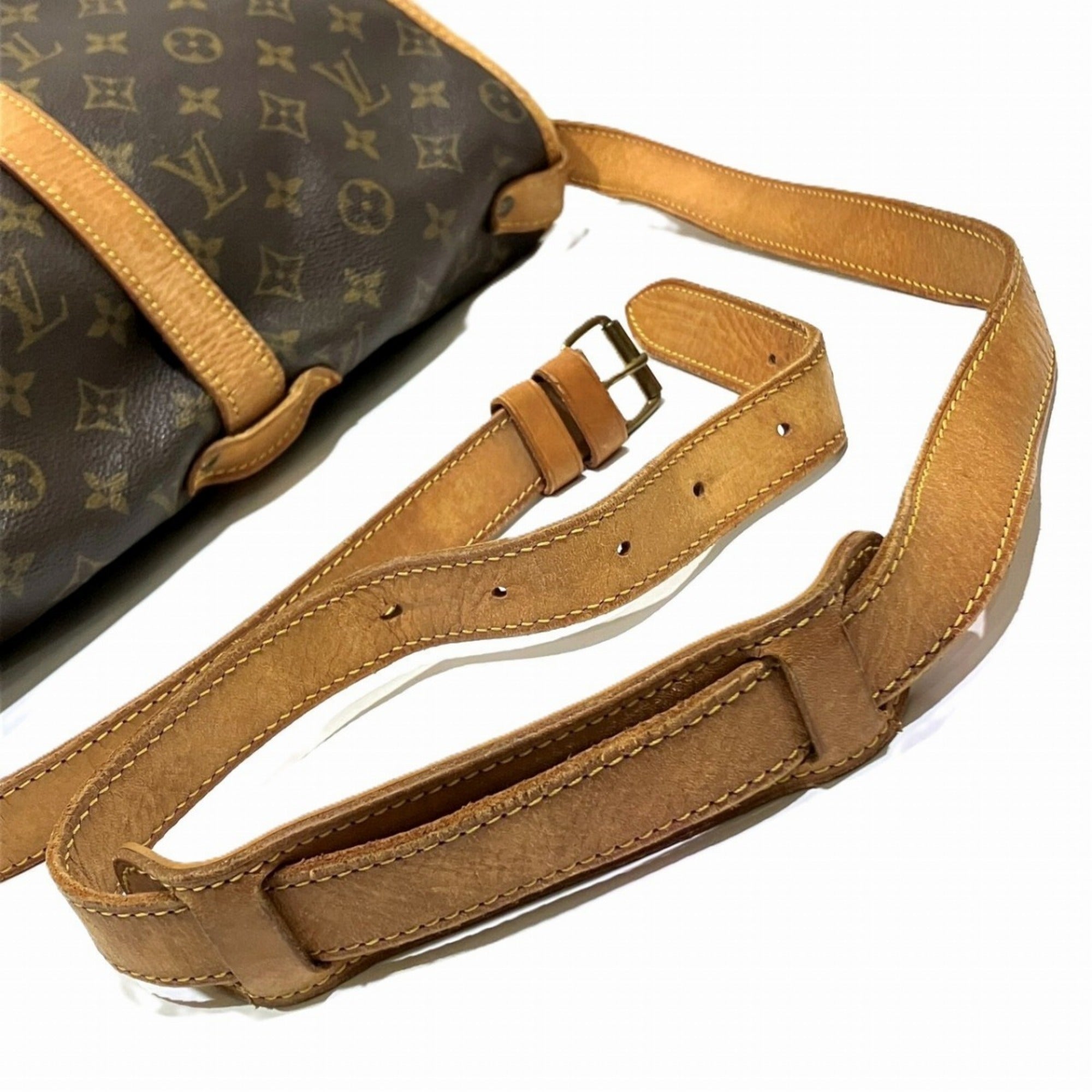 Louis Vuitton Brown Monogram Shoulder Bag (Pre-Owned)
