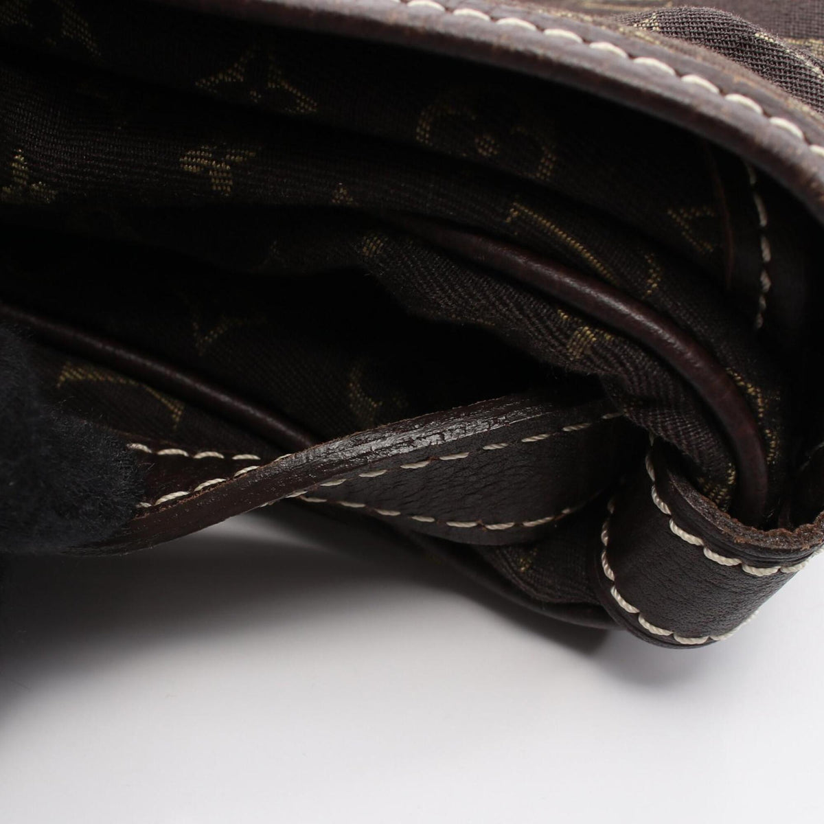 Louis Vuitton Brown Monogram Canvas Handbag Shoulder Bag (Pre-Owned)
