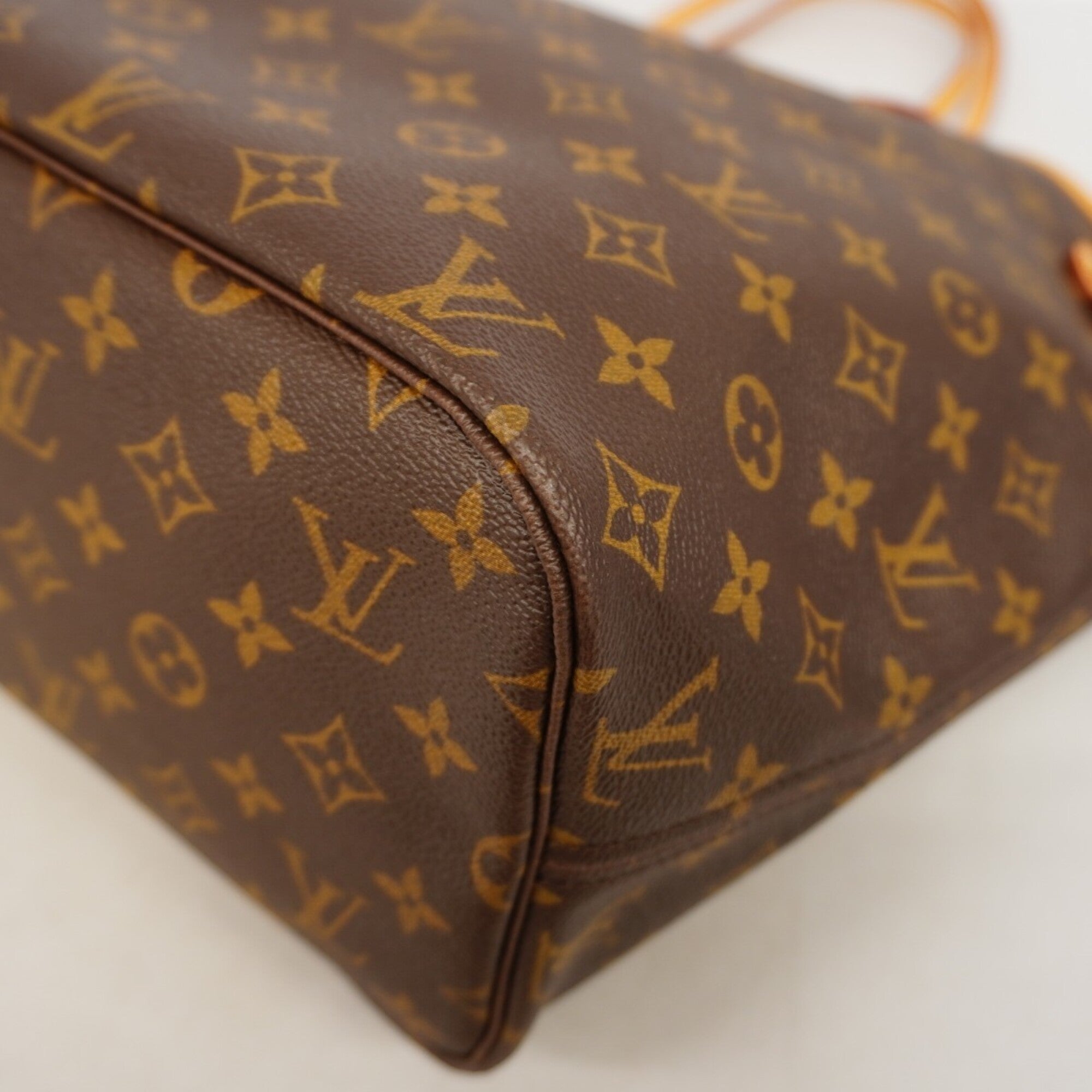 Louis Vuitton Brown Tote Bag (Pre-Owned)