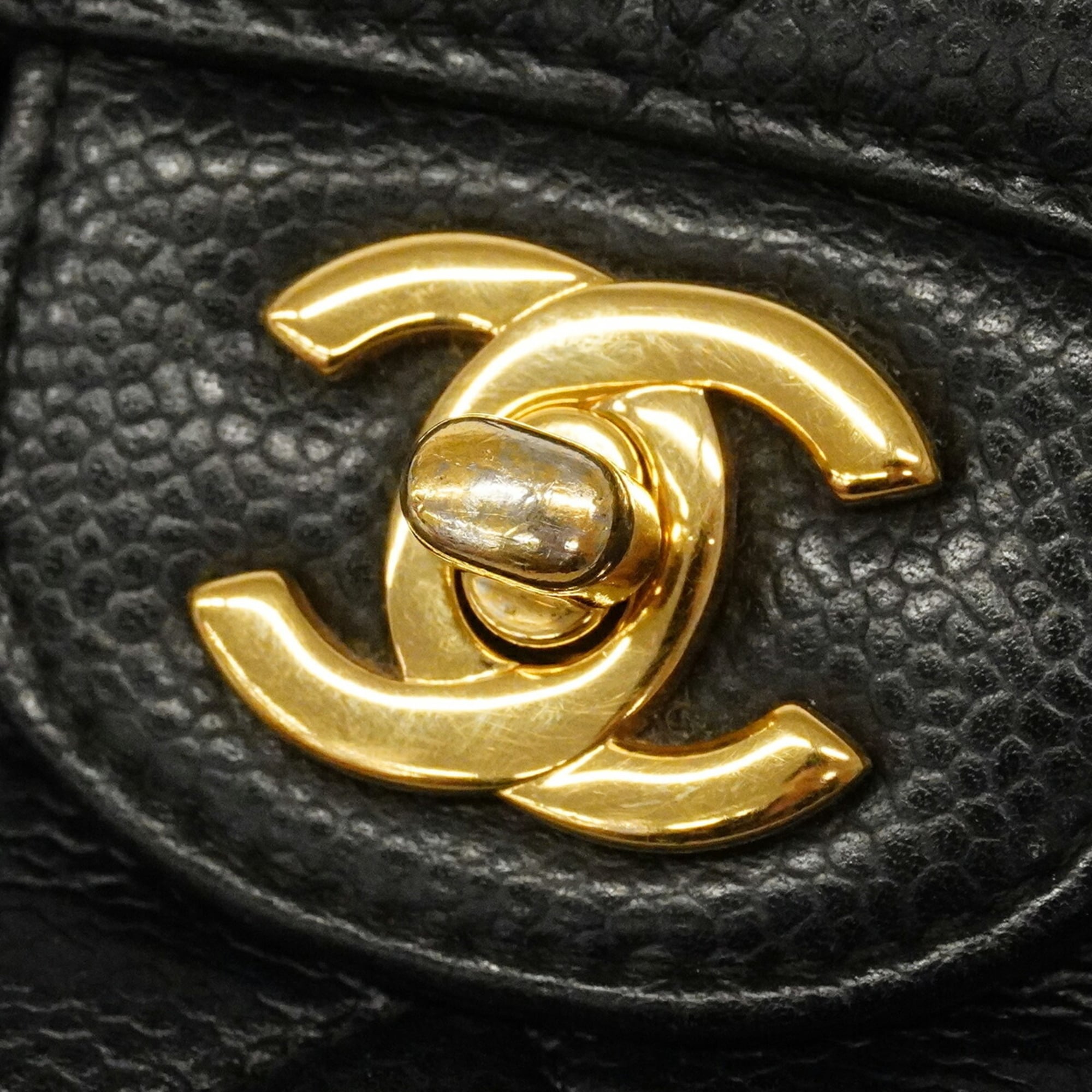 Chanel Black Grained Calfskin Shoulder Bag (Pre-Owned)