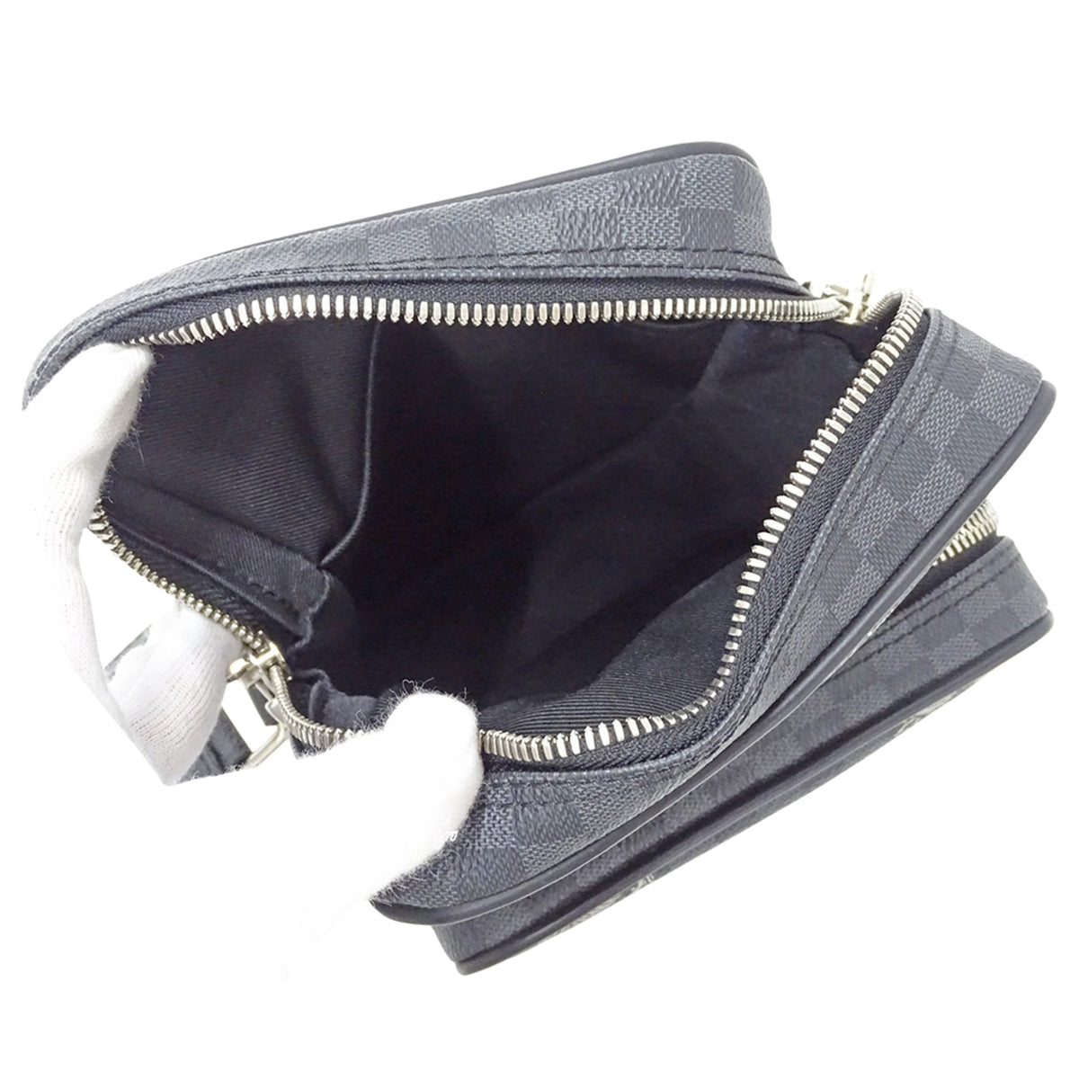 Louis Vuitton Black Damier Graphite Damier Graphite Canvas Handbag Shoulder Bag (Pre-Owned)