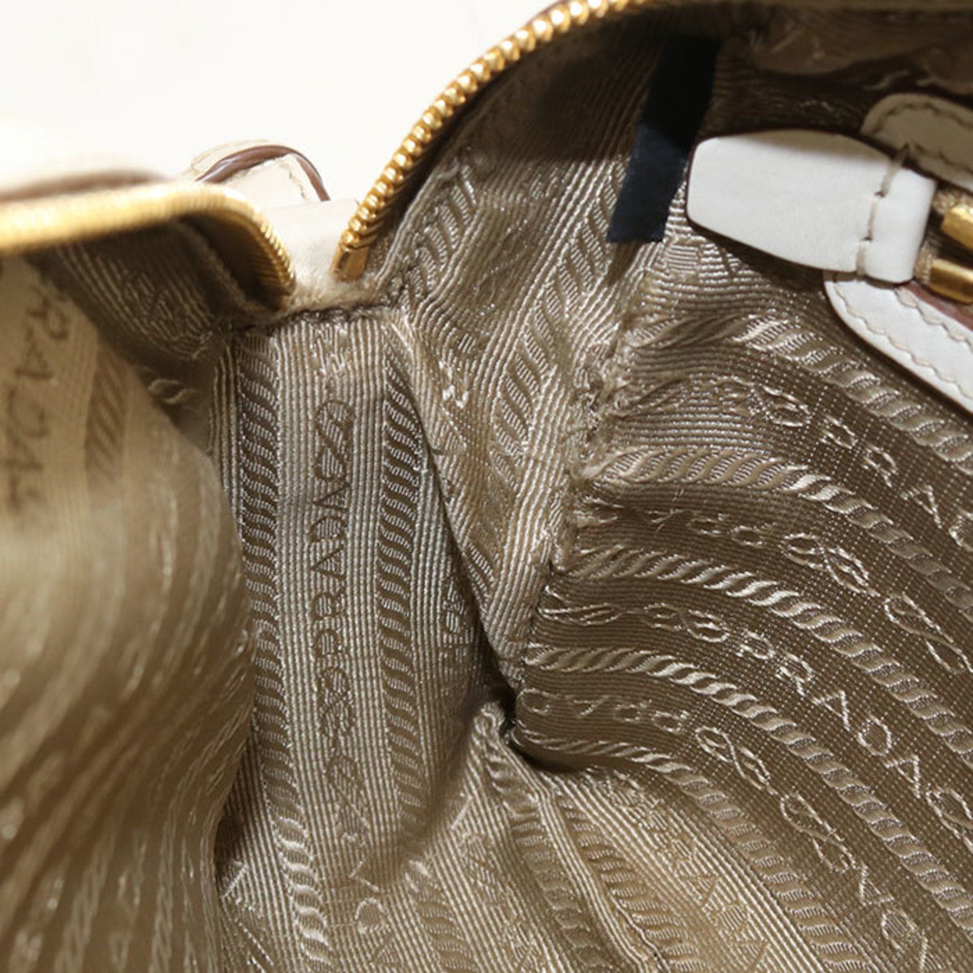 Prada Beige Jacquard Shoulder Bag (Pre-Owned)