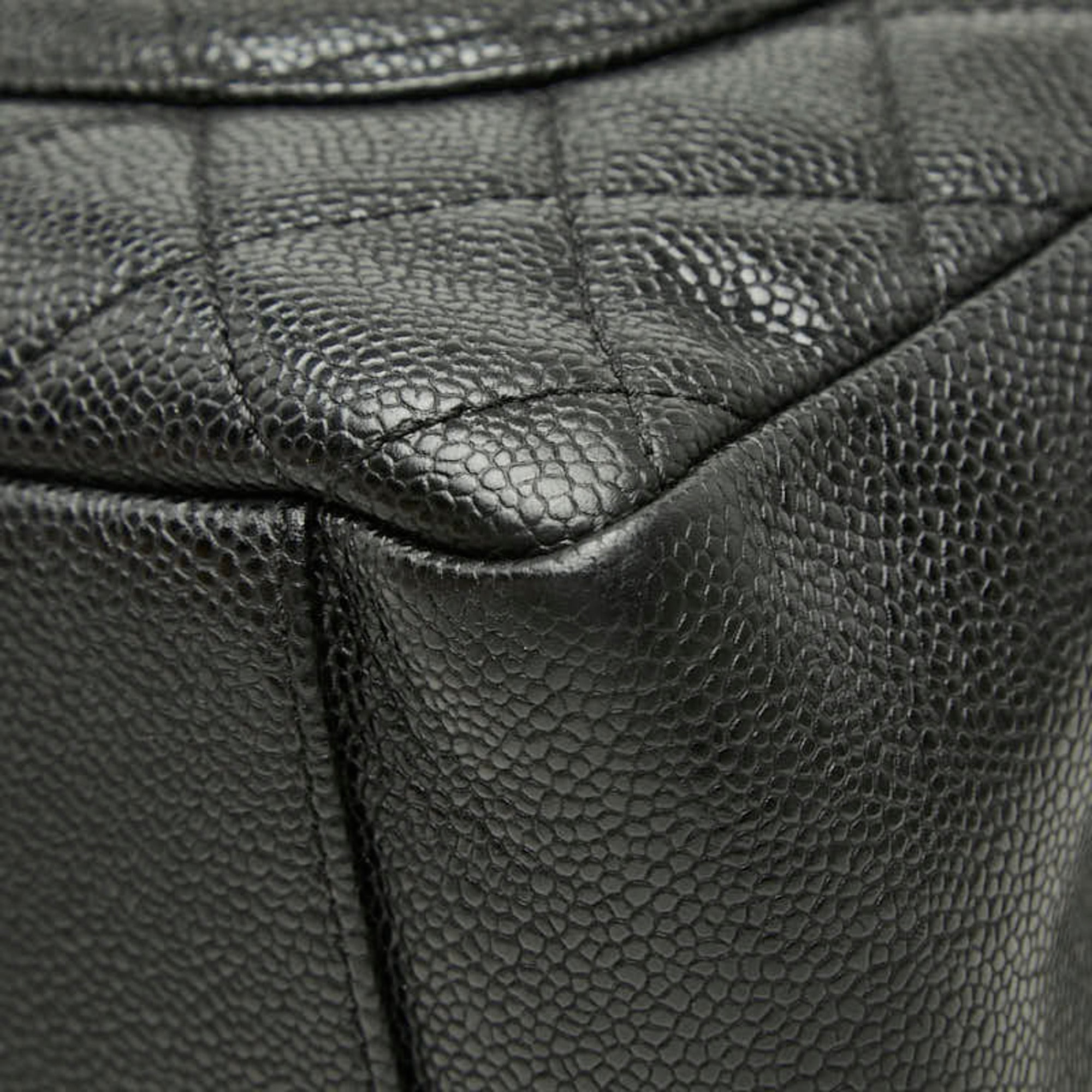 Chanel Black Grained Calfskin Shoulder Bag (Pre-Owned)