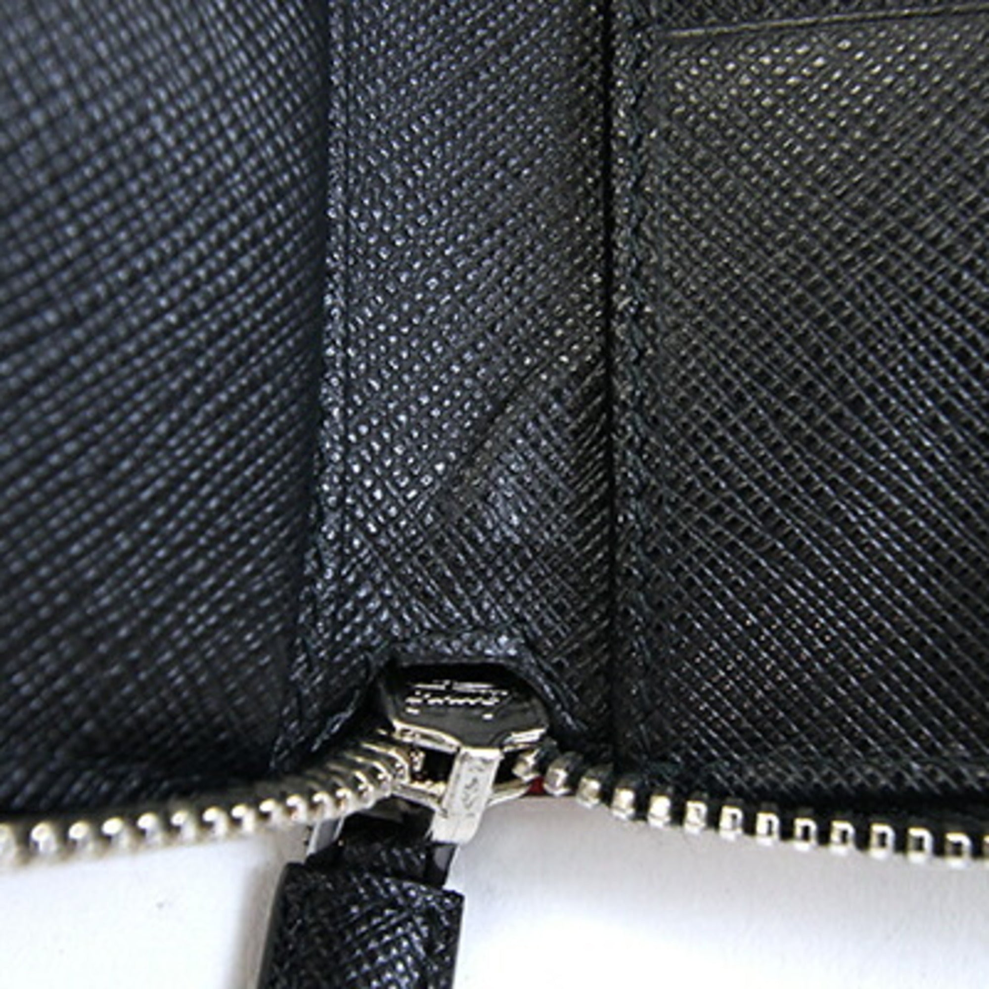 Prada Black Red Color Leather Wallet (Bi-Fold) (Pre-Owned)