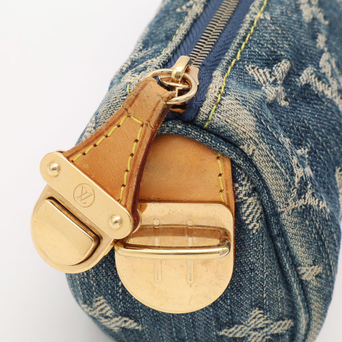 Louis Vuitton Blue Monogram Denim Handbag Pouch (Pre-Owned)