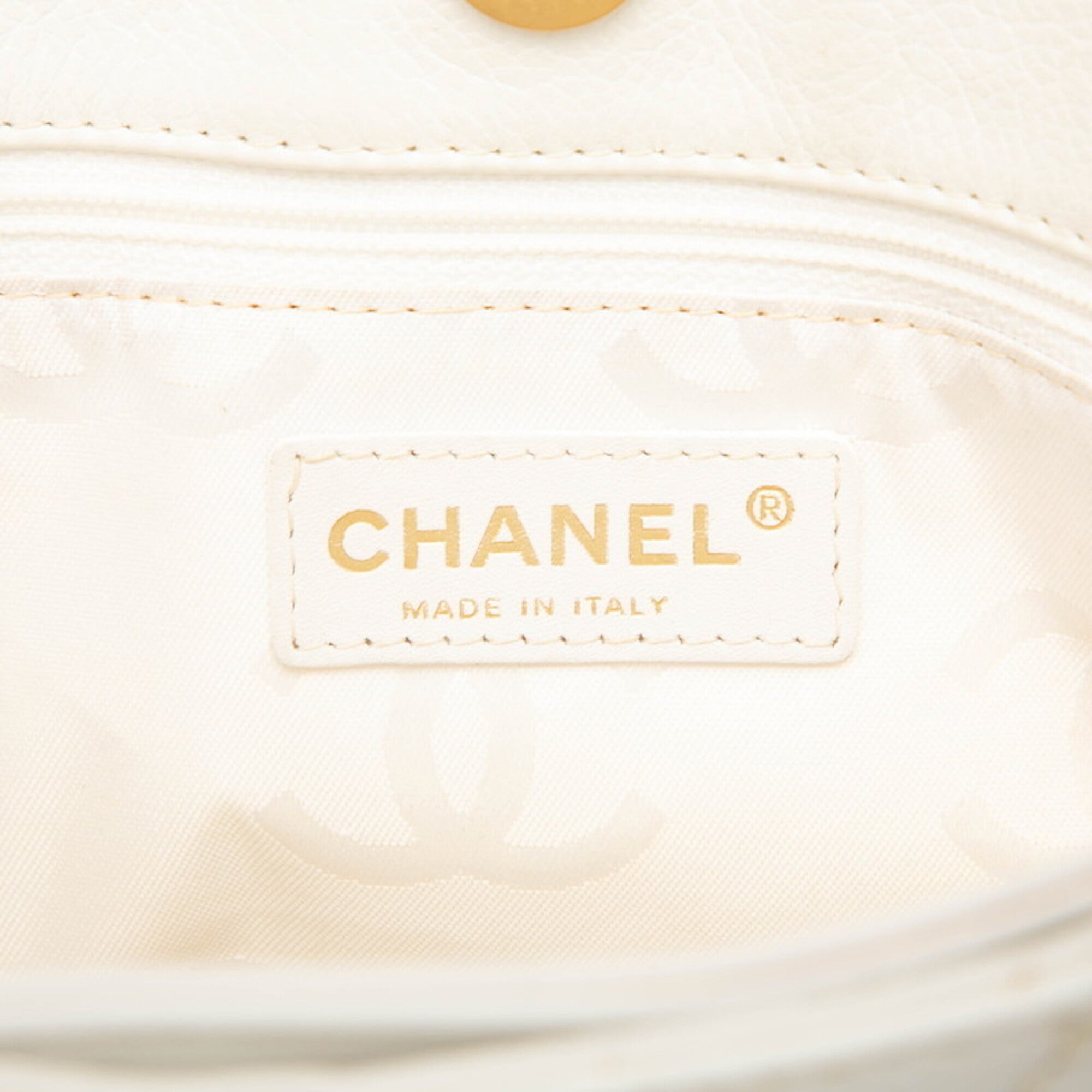 Chanel White Leather Handbag Tote Bag (Pre-Owned)