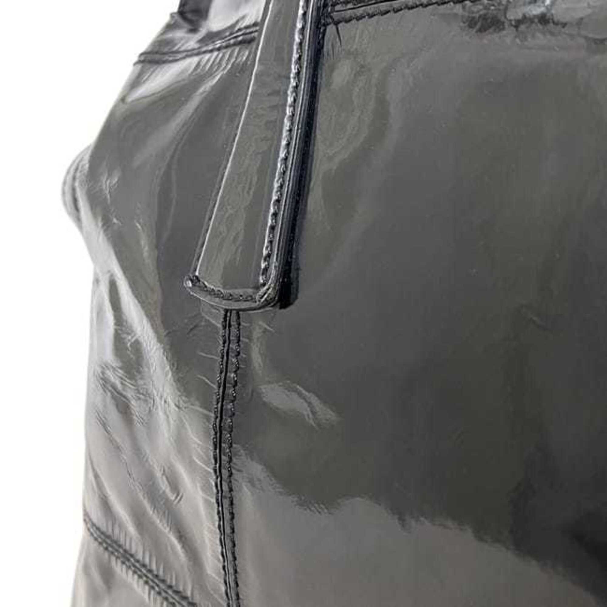 Salvatore Ferragamo Black Patent Leather Tote Bag (Pre-Owned)