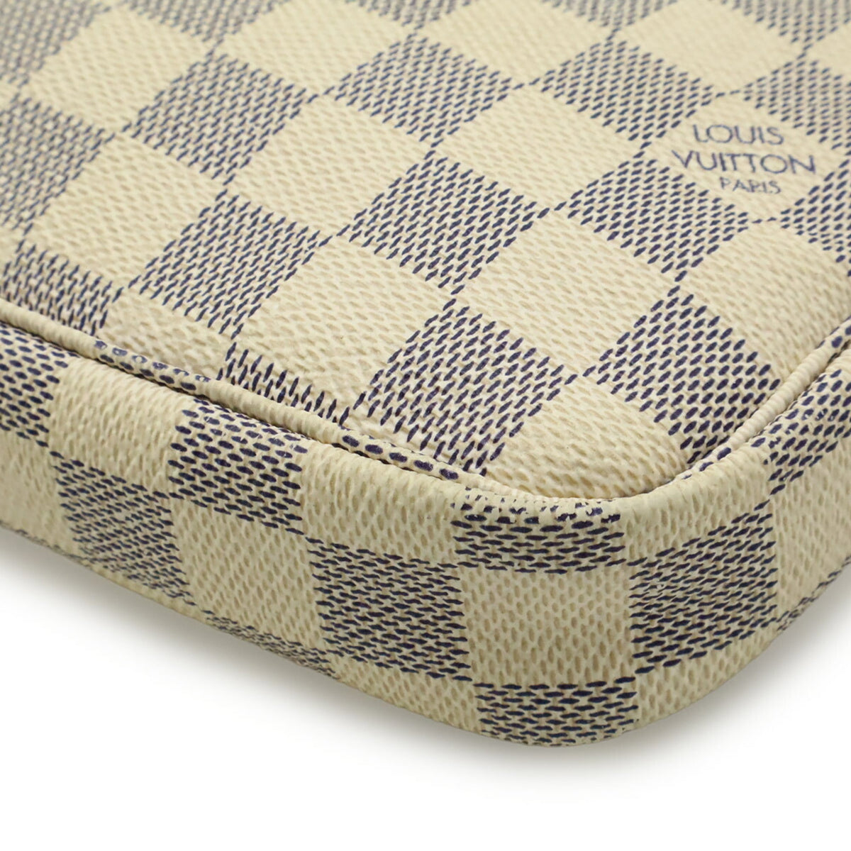 Louis Vuitton Damier Azur Ivory Damier Azur Handbag Pochette (Pre-Owned)