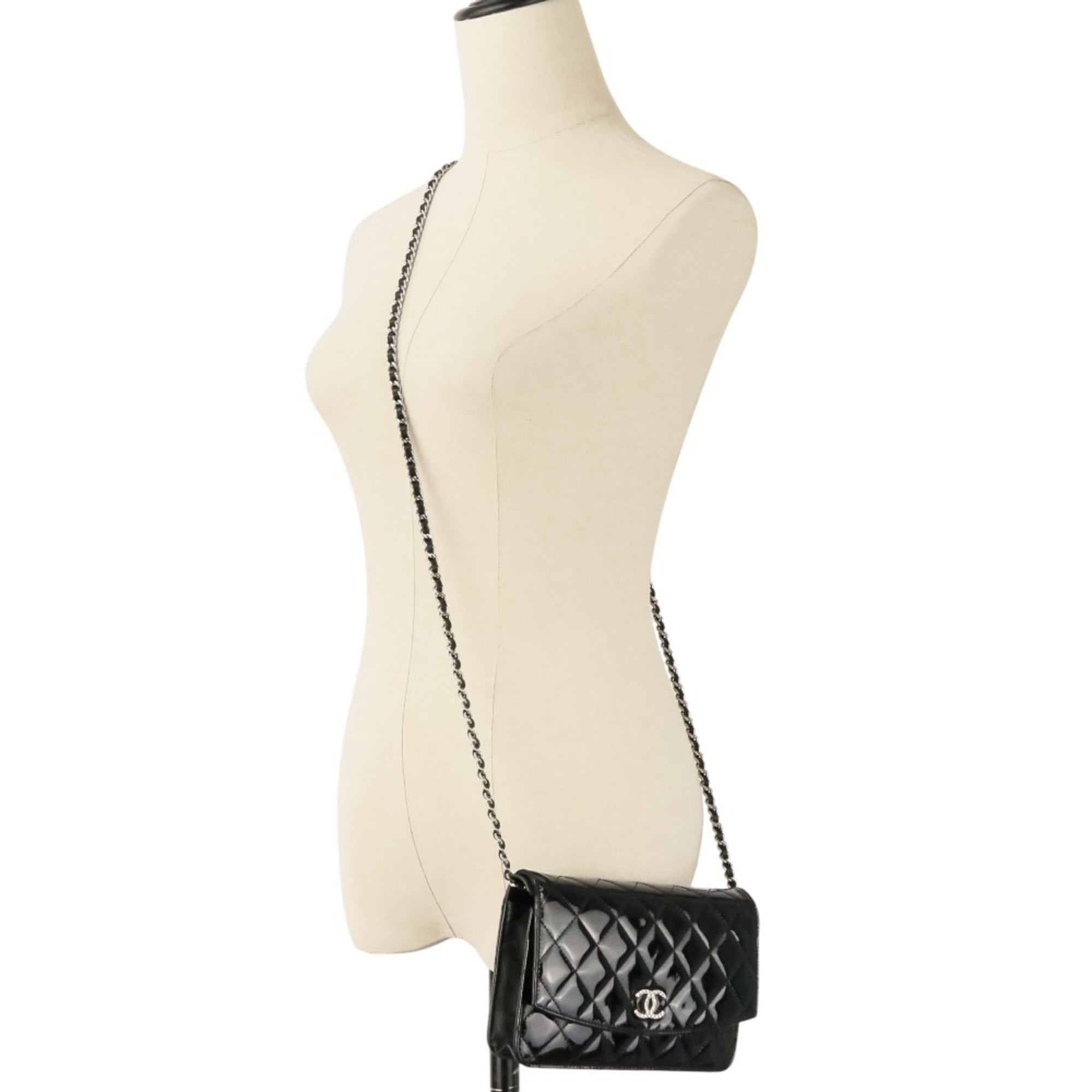 Chanel Matelasse Black Patent Leather Chain/Shoulder Wallet (Pre-Owned)