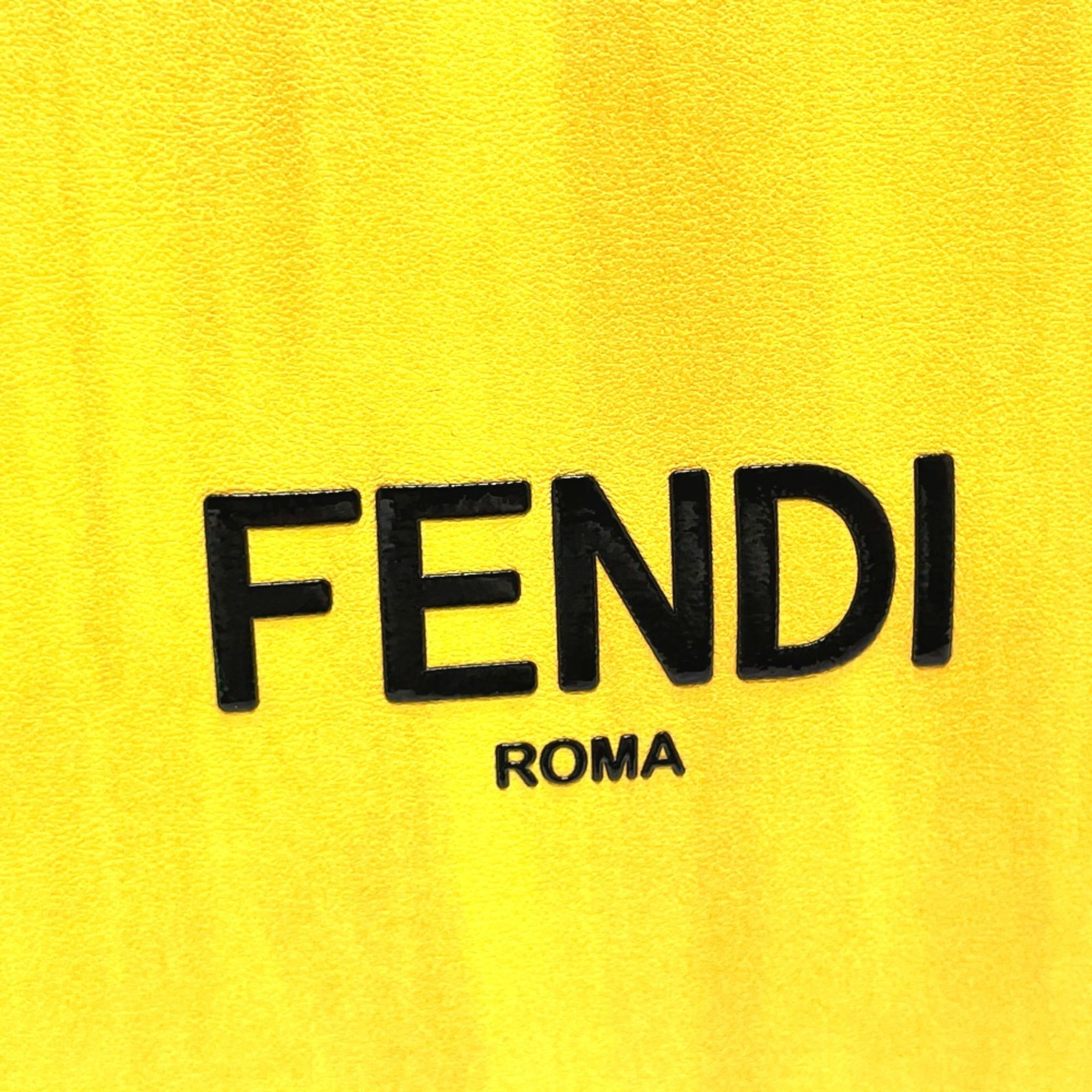 Fendi Yellow Leather Shoulder Bag (Pre-Owned)