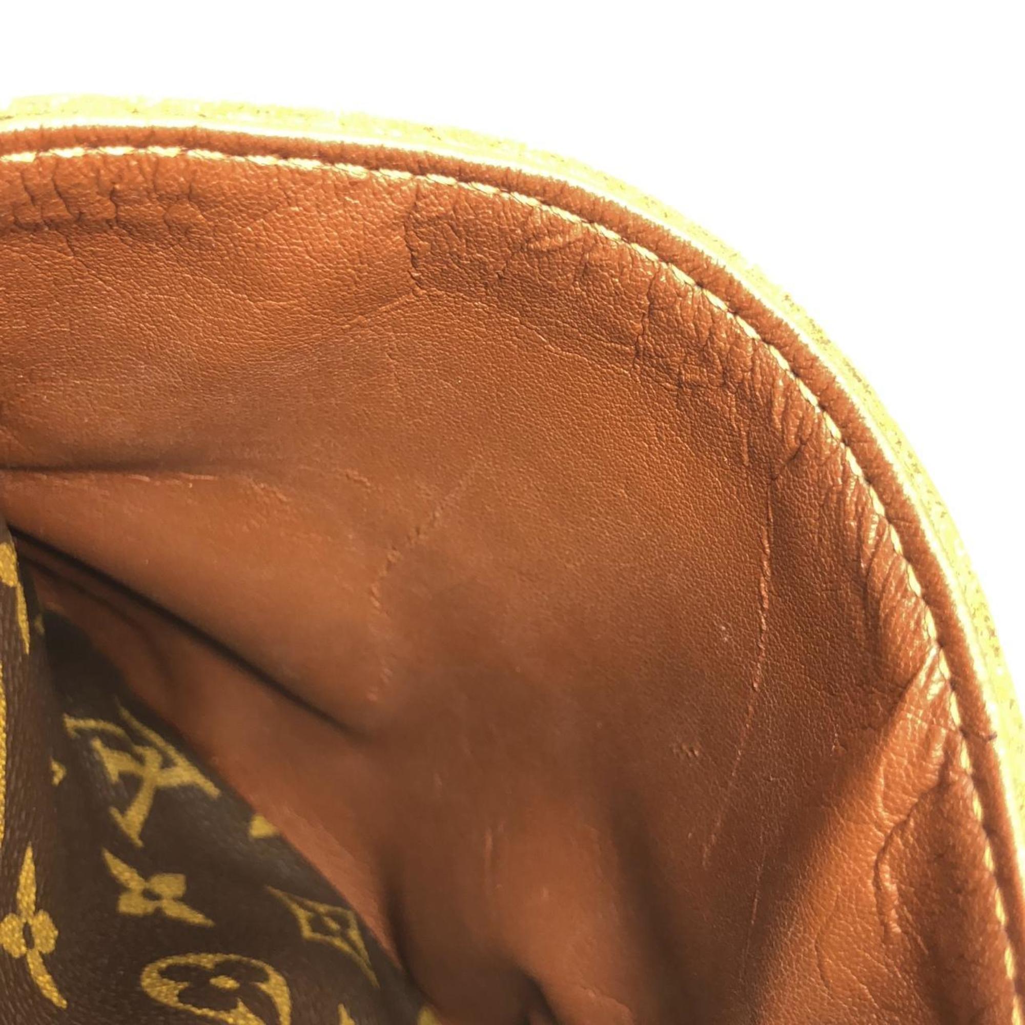 Louis Vuitton Marron Coated Canvas Shoulder Bag (Pre-Owned)
