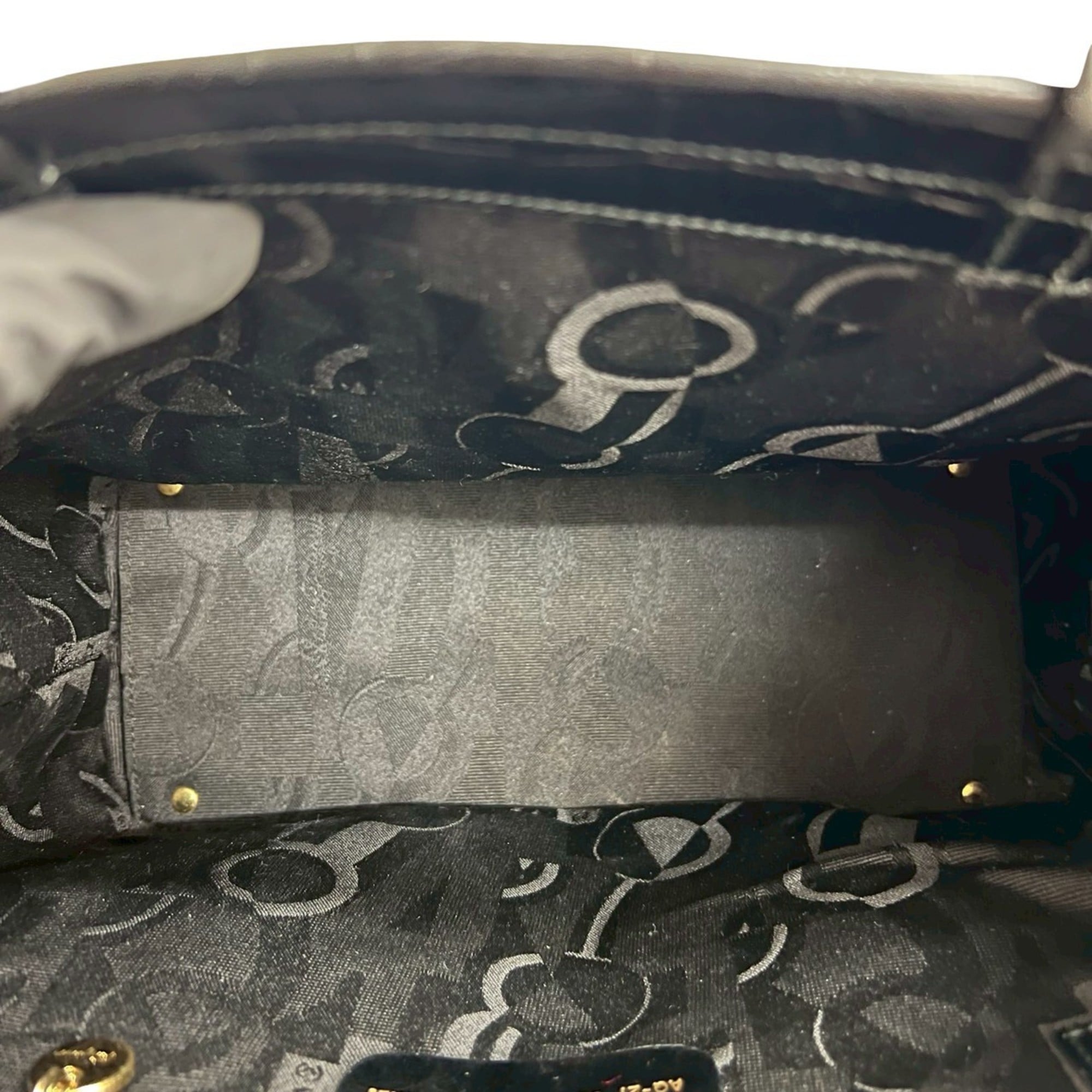 Salvatore Ferragamo Black Leather Handbag Tote Bag (Pre-Owned)