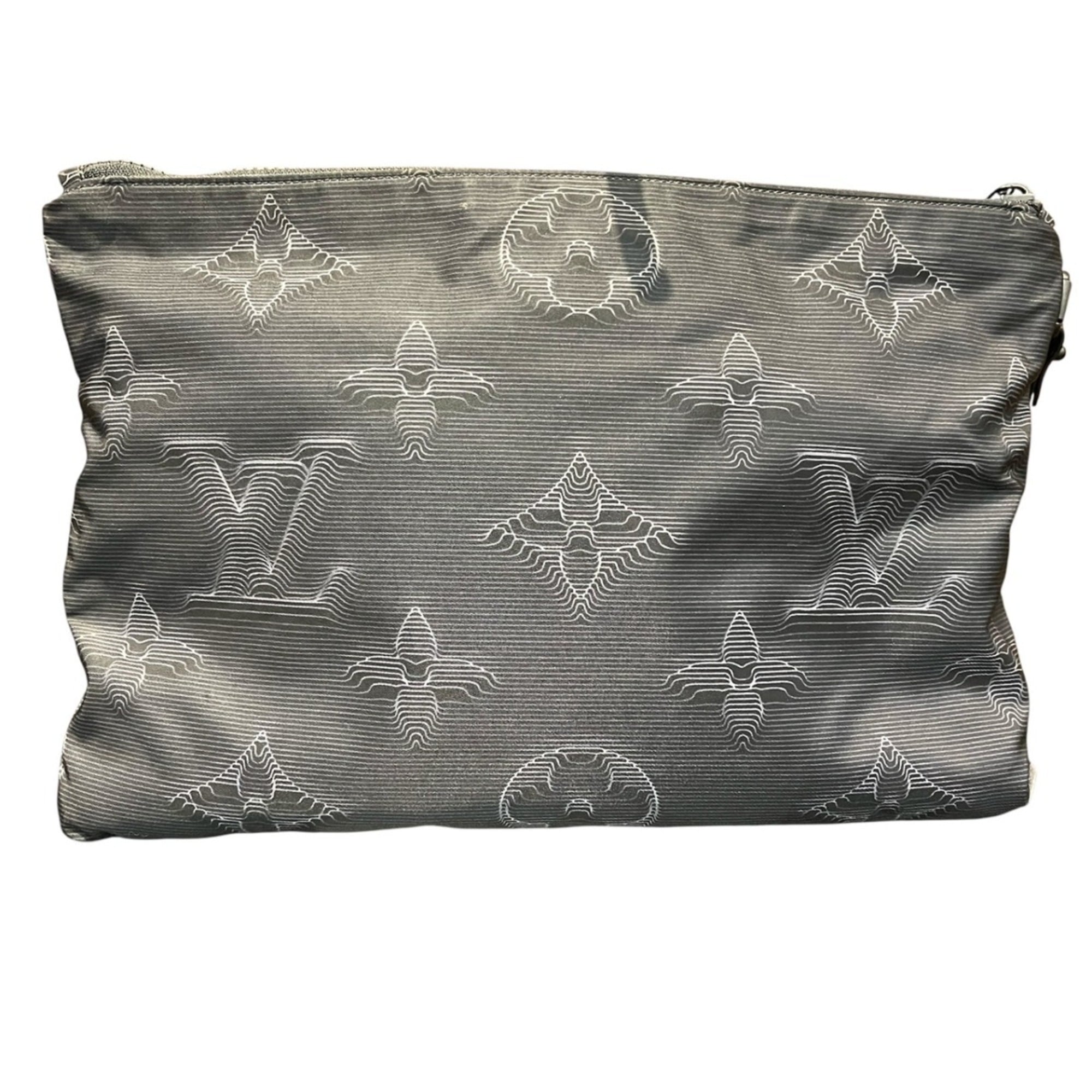 Louis Vuitton Black Nylon Canvas Clutch Bag Pochette (Pre-Owned)