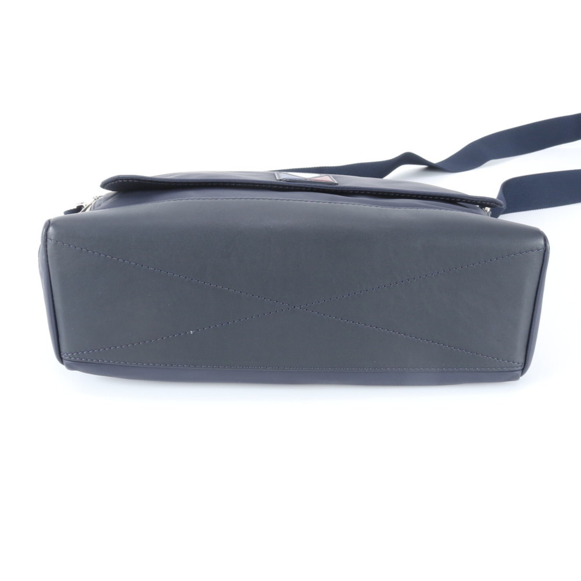 Louis Vuitton Navy Leather Shoulder Bag (Pre-Owned)