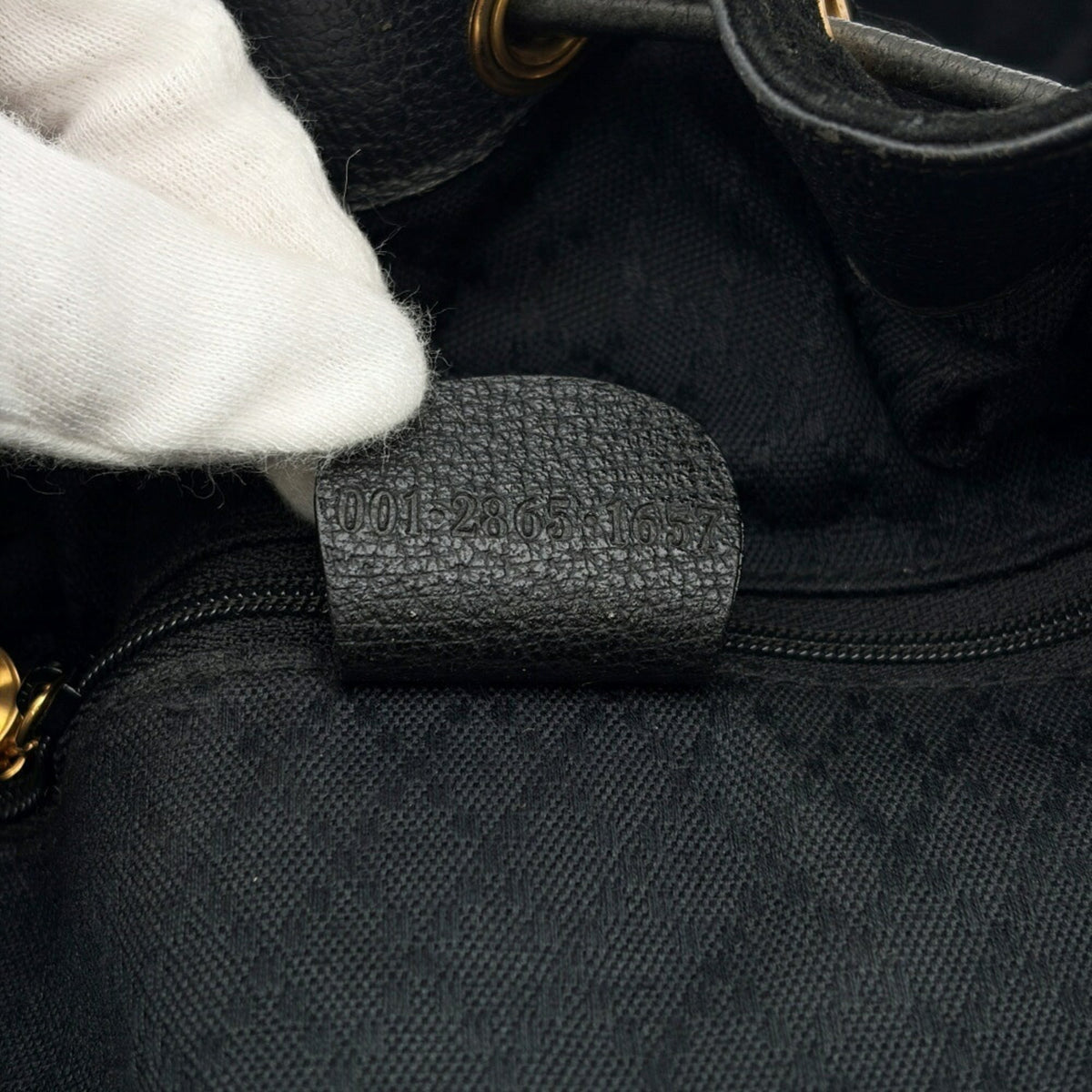 Gucci Black Bamboo Suede Leather Shoulder Bag (Pre-Owned)