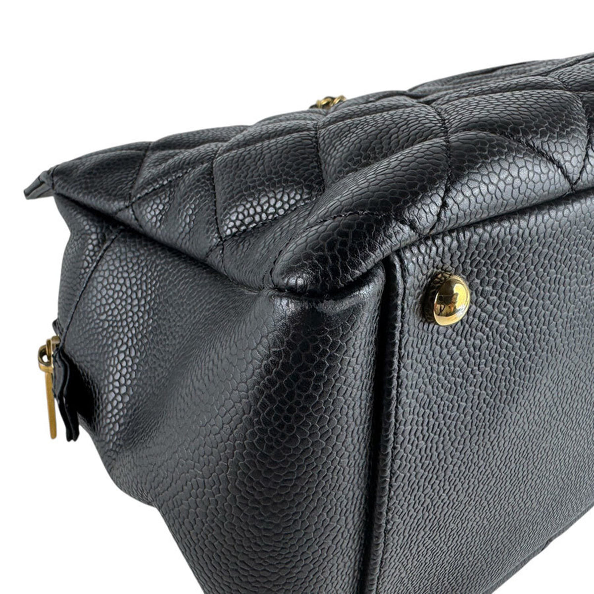Chanel Black Grained Calfskin Handbag (Pre-Owned)