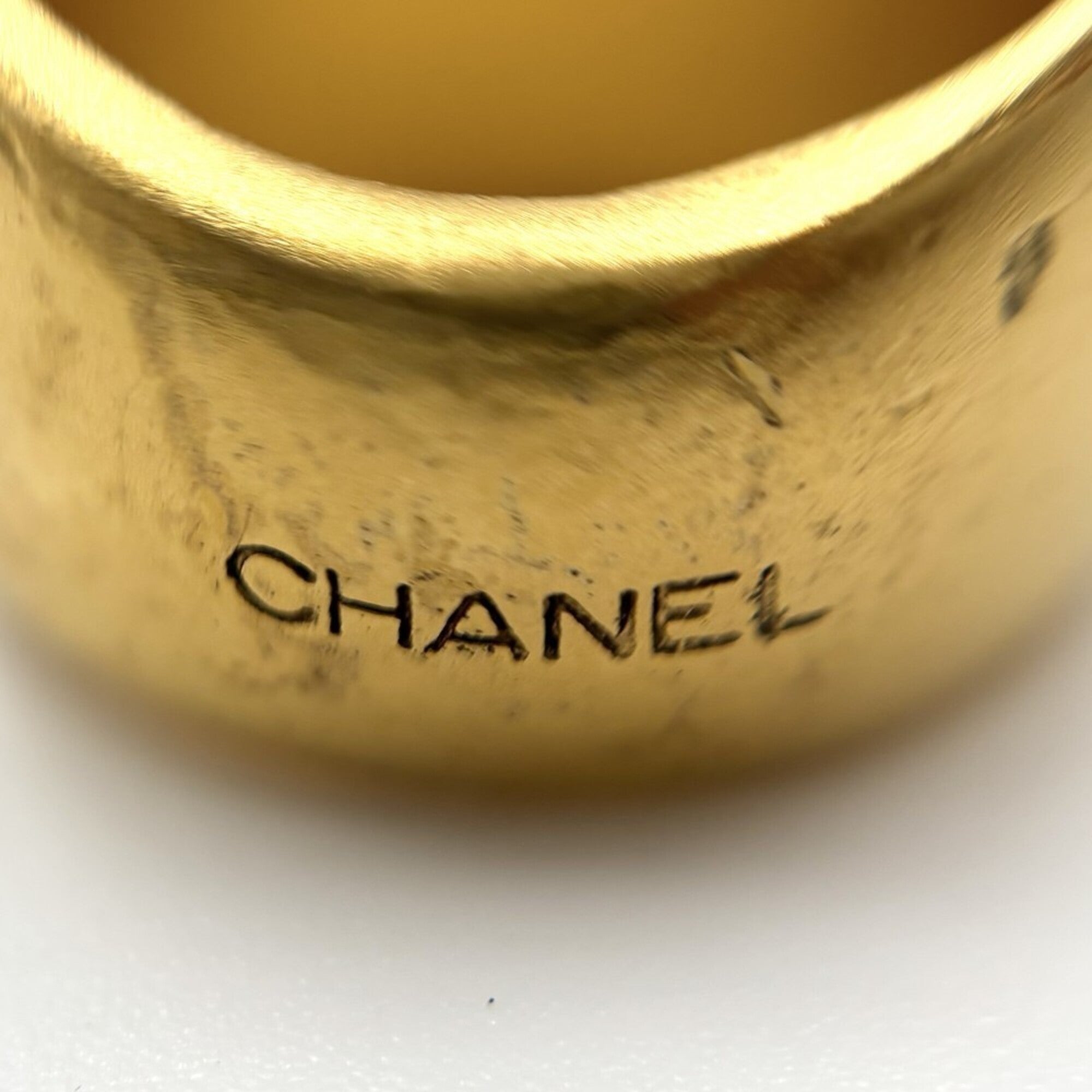 Chanel Gold Plating Band Ring (Pre-Owned)