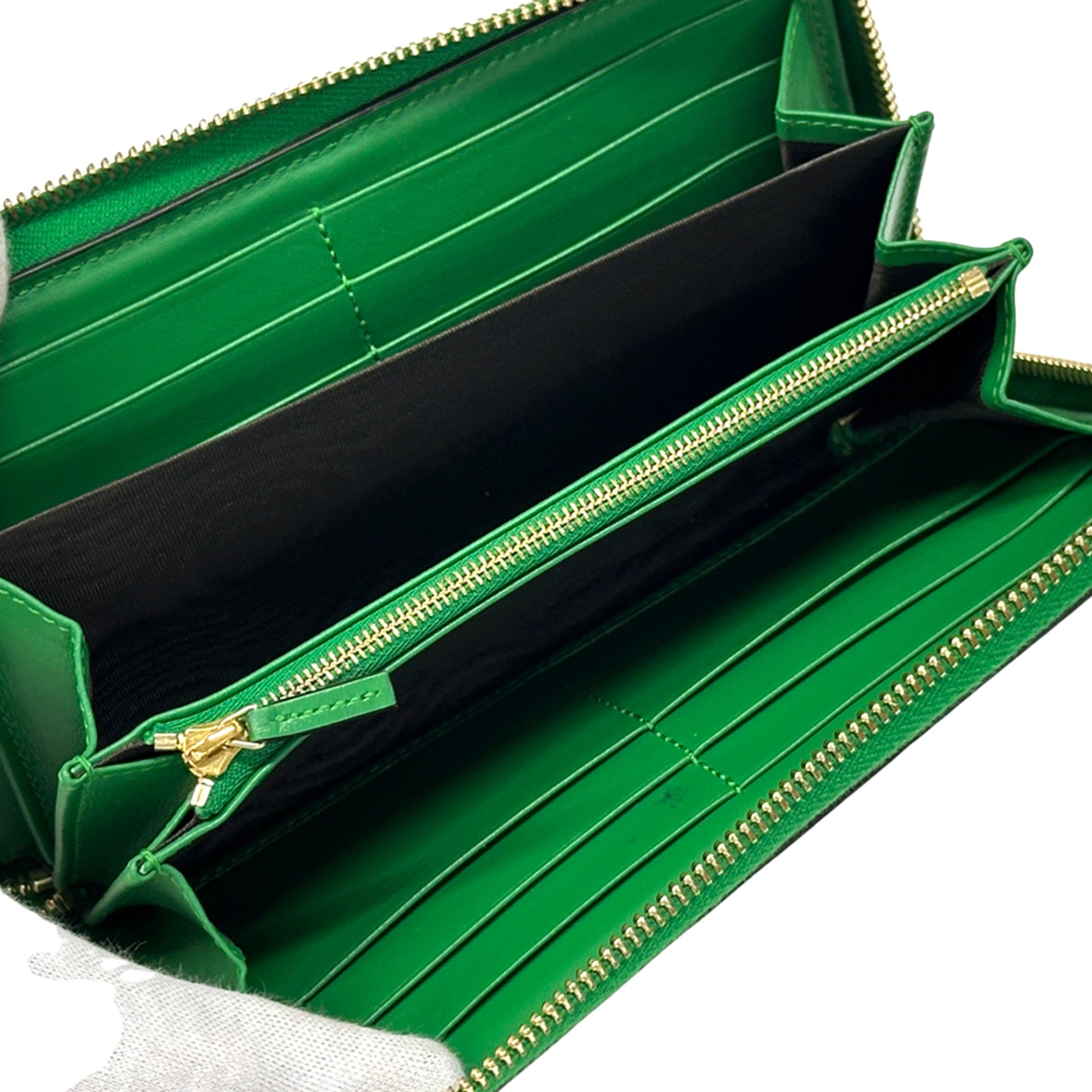 Gucci Green Leather Long Wallet (Bi-Fold) (Pre-Owned)