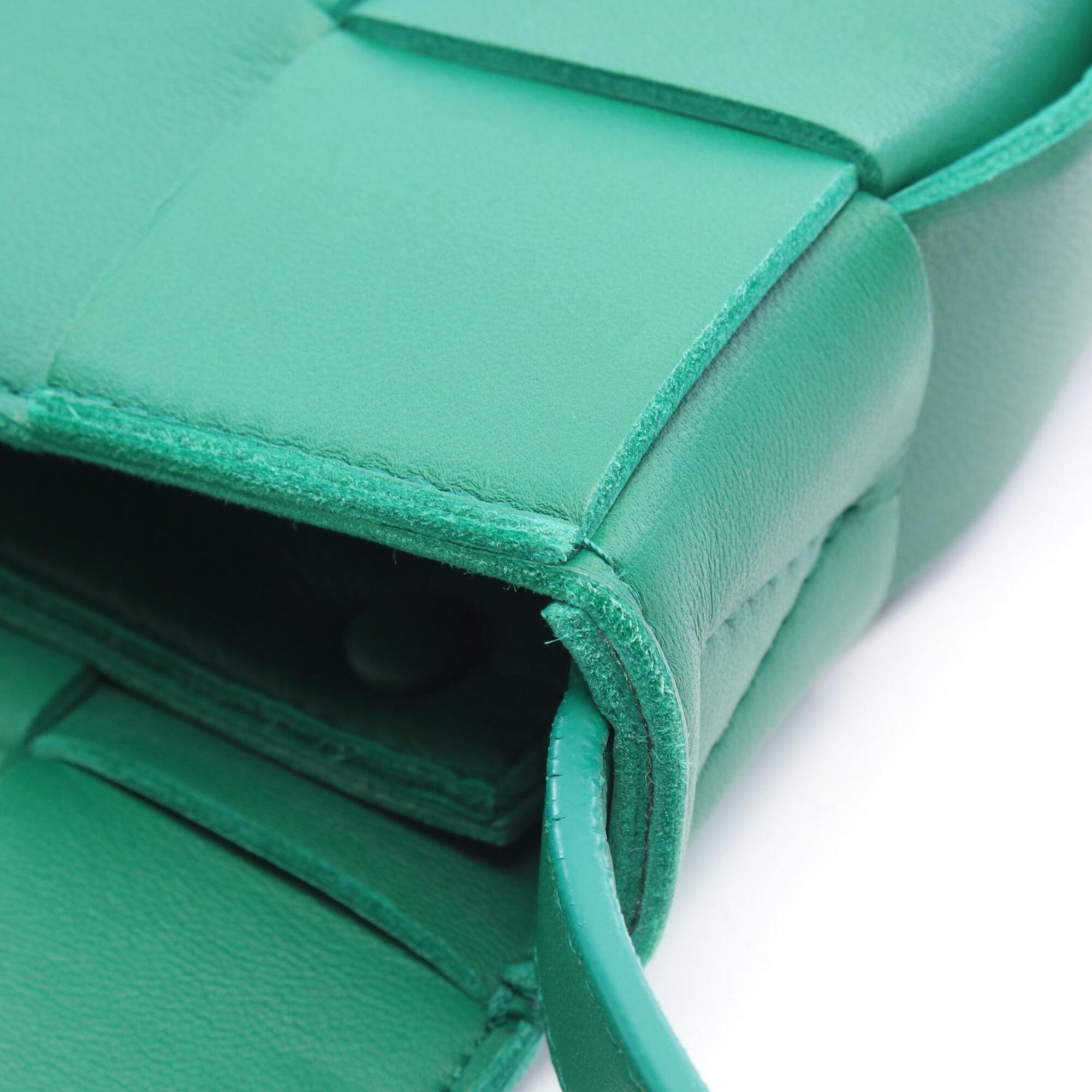 Bottega Veneta Green Leather Handbag Shoulder Bag (Pre-Owned)