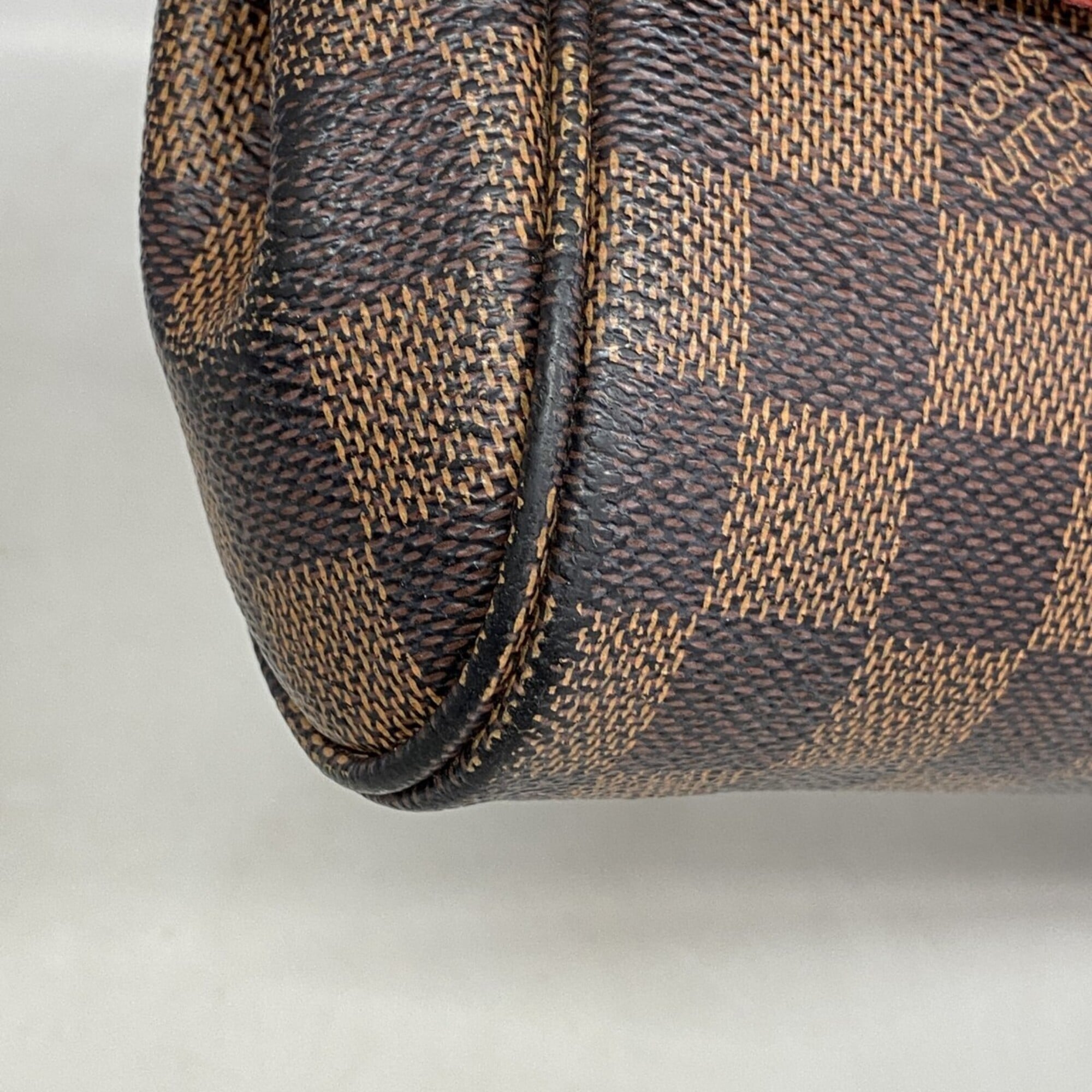 Louis Vuitton Ebene Handbag (Pre-Owned)