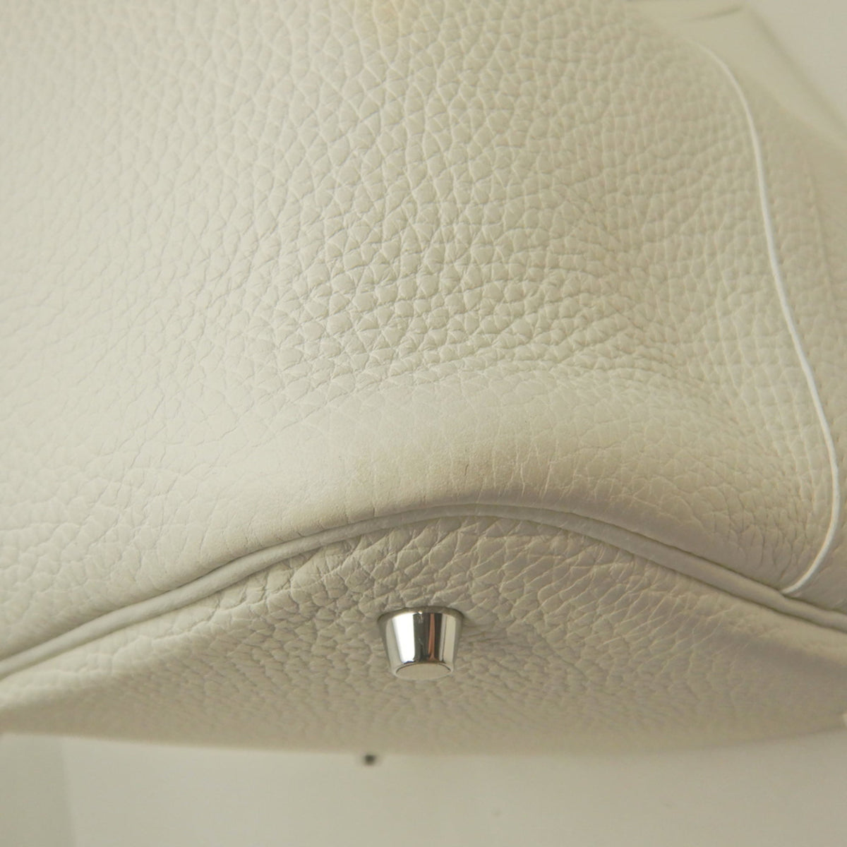Hermes White Taurillon Clemence Leather Handbag (Pre-Owned)