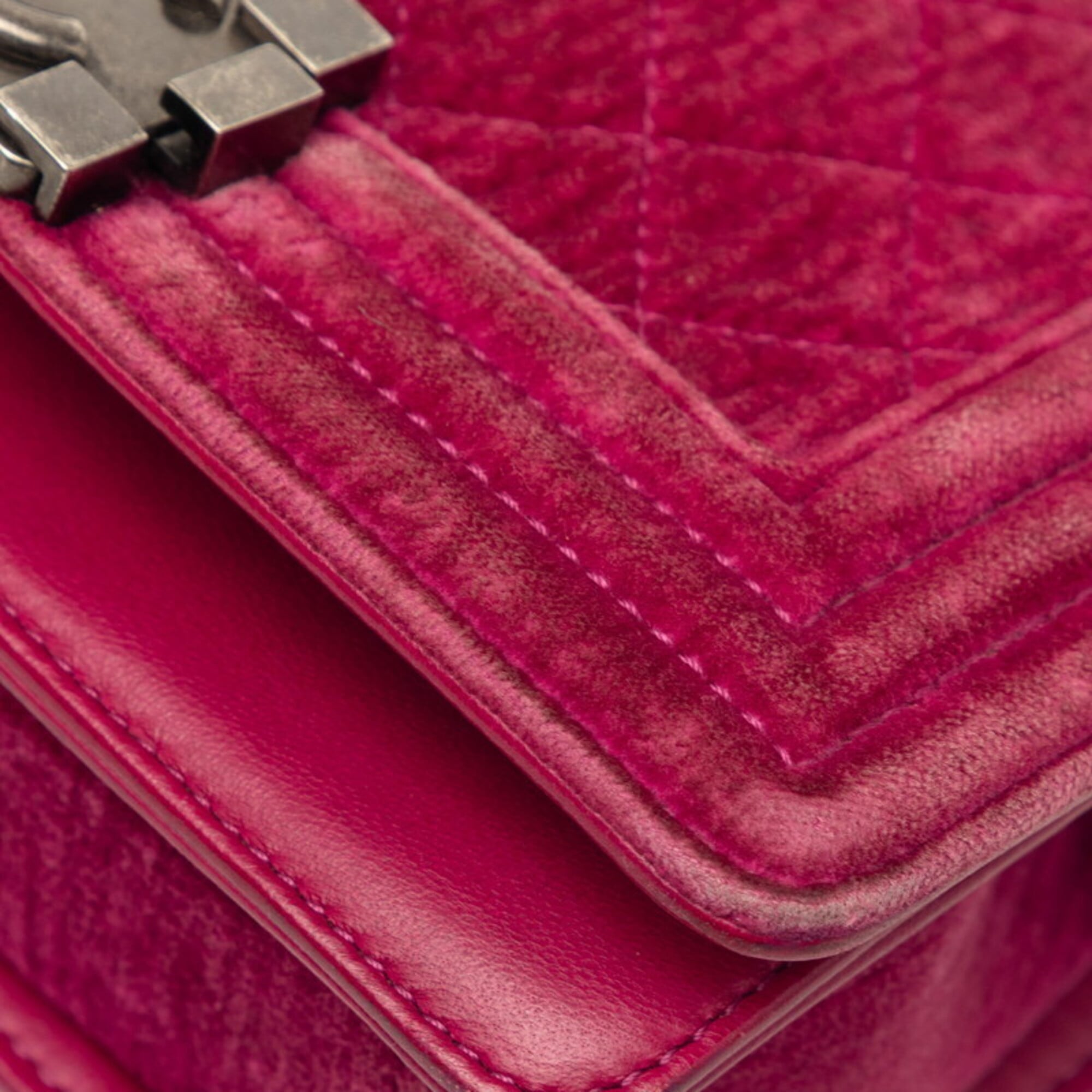 Chanel Boy Chanel Pink Leather Shoulder Bag (Pre-Owned)