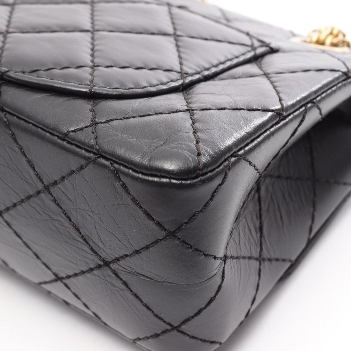 Chanel Black Leather Handbag Shoulder Bag (Pre-Owned)