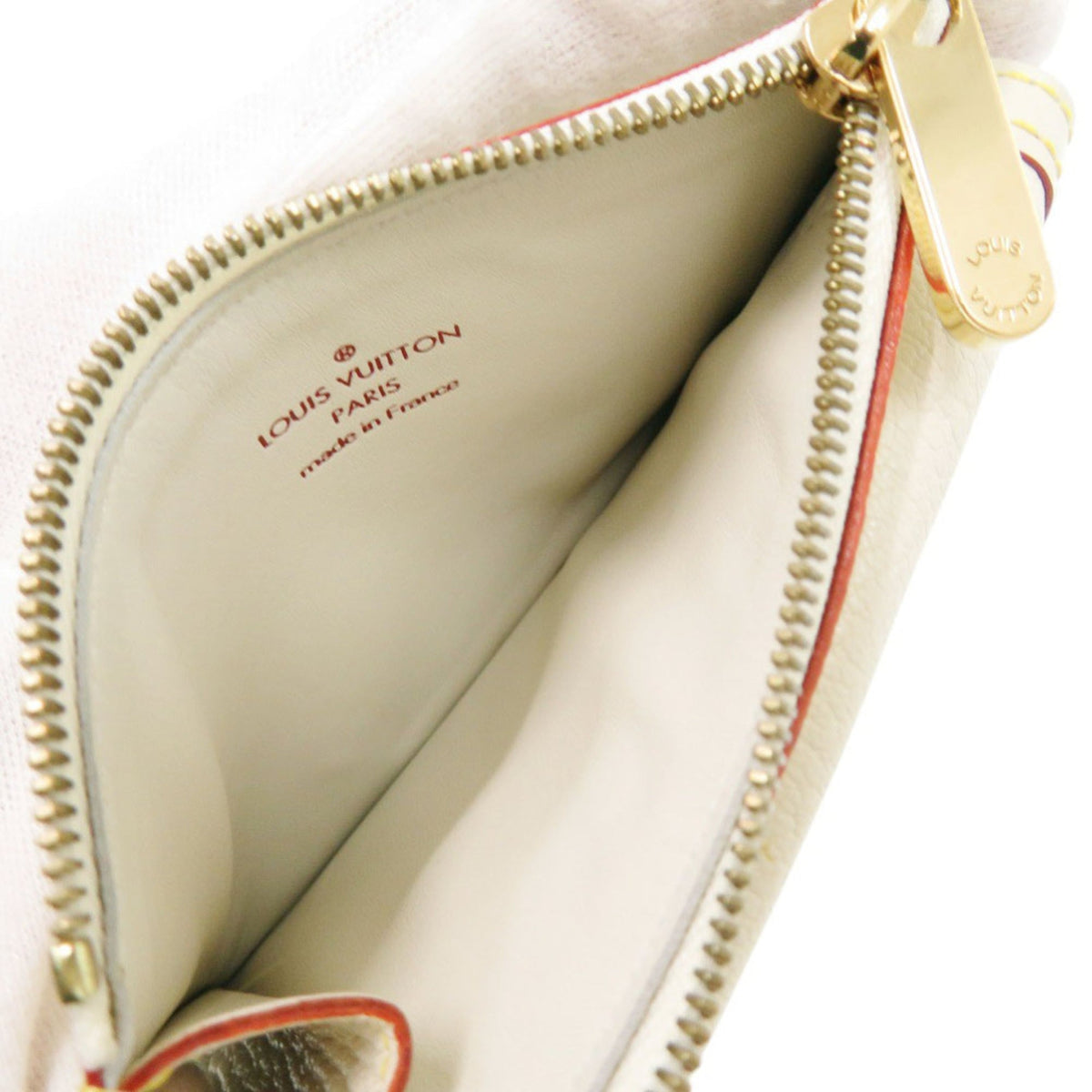 Louis Vuitton White Leather Clutch Bag (Pre-Owned)
