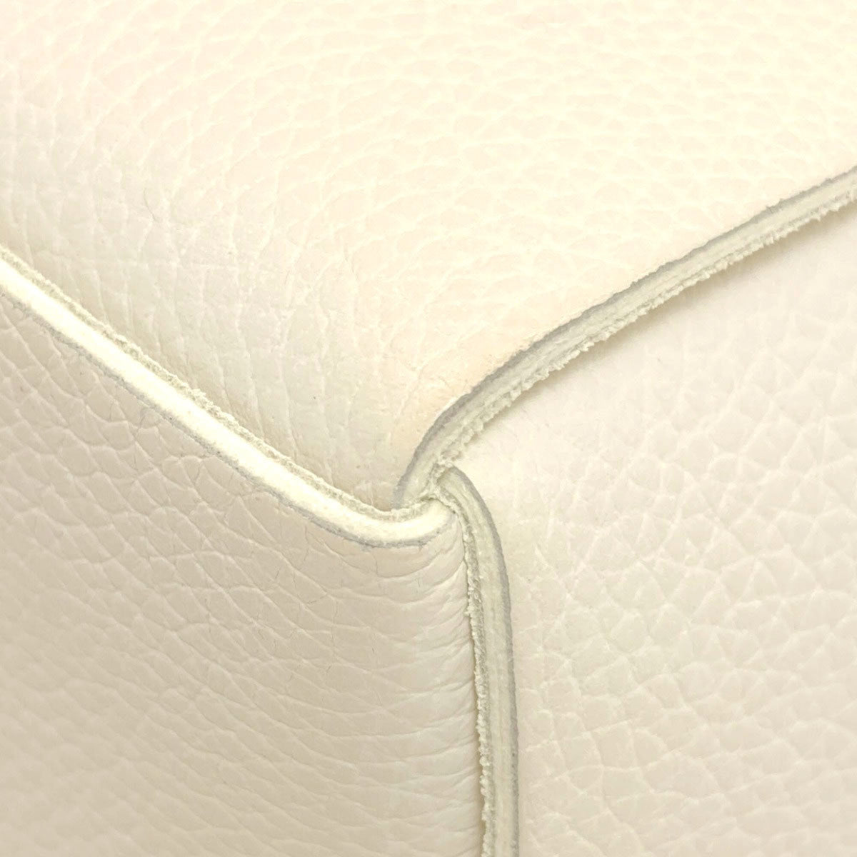 Bottega Veneta White Leather Handbag Pouch (Pre-Owned)