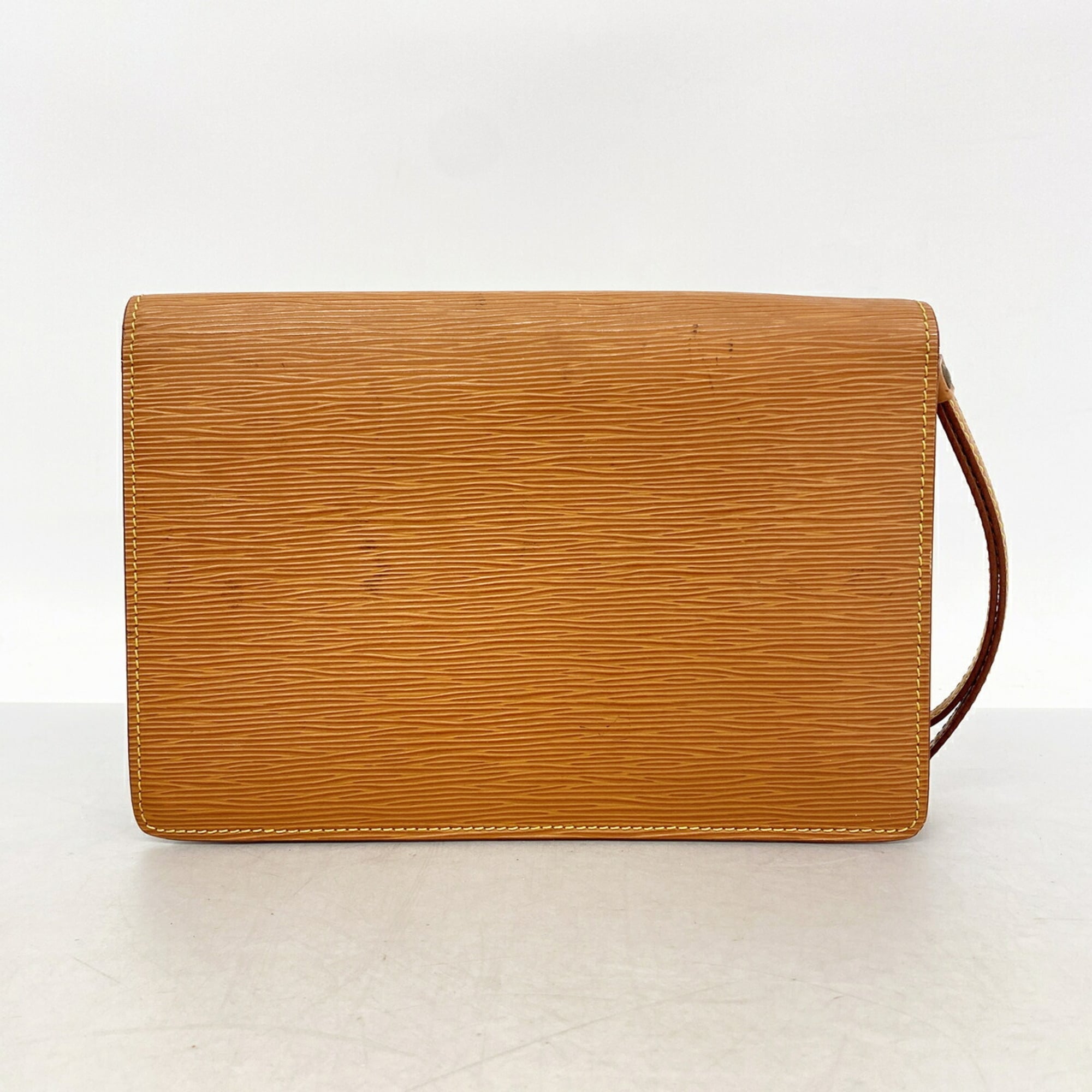 Louis Vuitton Gold Cipango Clutch Bag (Pre-Owned)