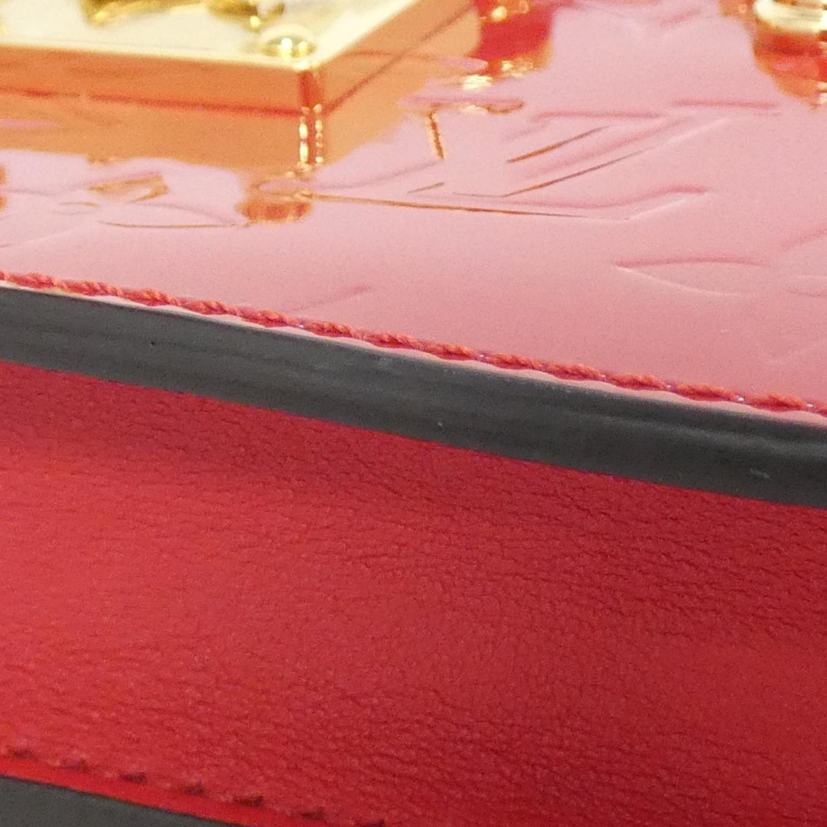 Louis Vuitton Vernis Cerise Leather Shoulder Bag (Pre-Owned)
