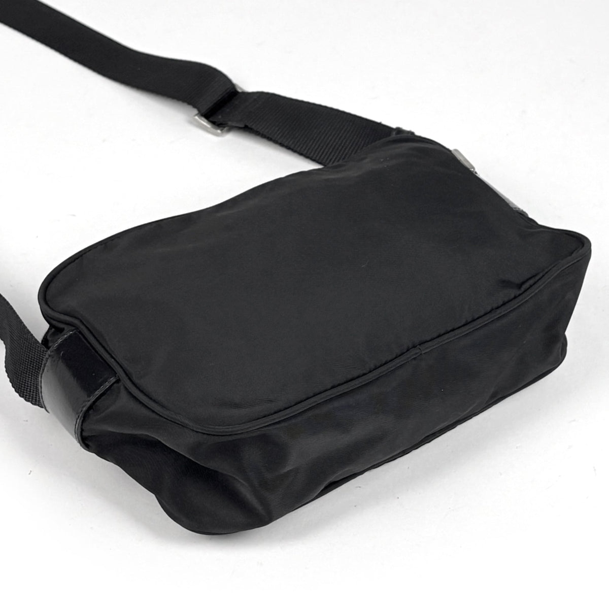 Prada Black Nylon Shoulder Bag (Pre-Owned)