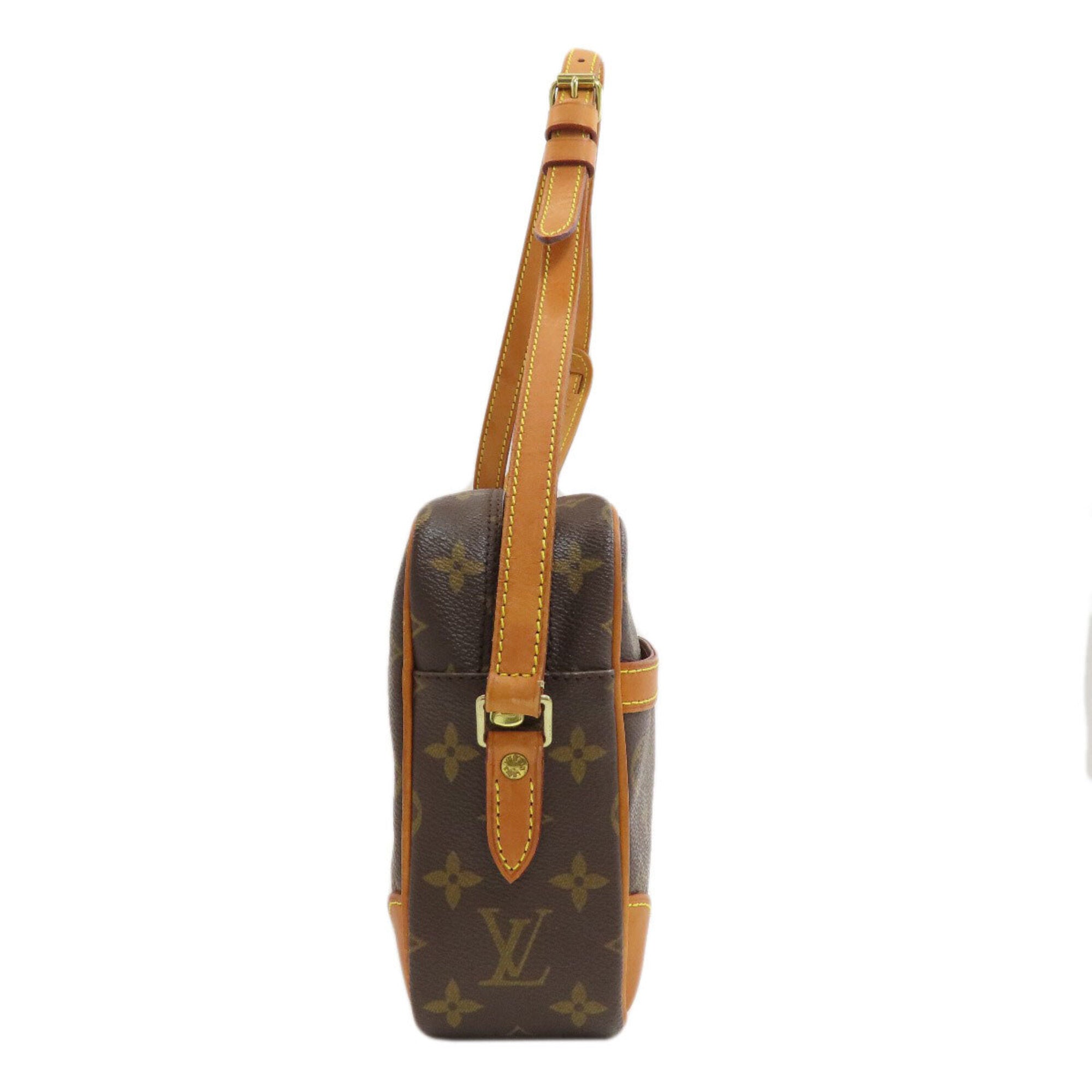 Louis Vuitton Monogram Monogram Canvas Shoulder Bag (Pre-Owned)