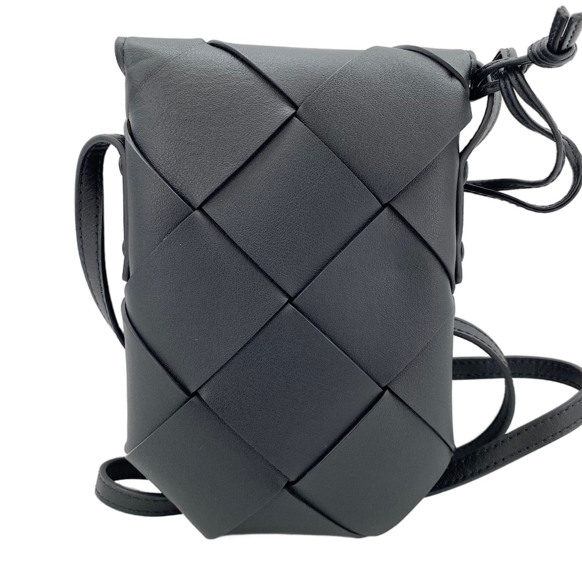 Bottega Veneta Black Pouch Shoulder Bag (Pre-Owned)