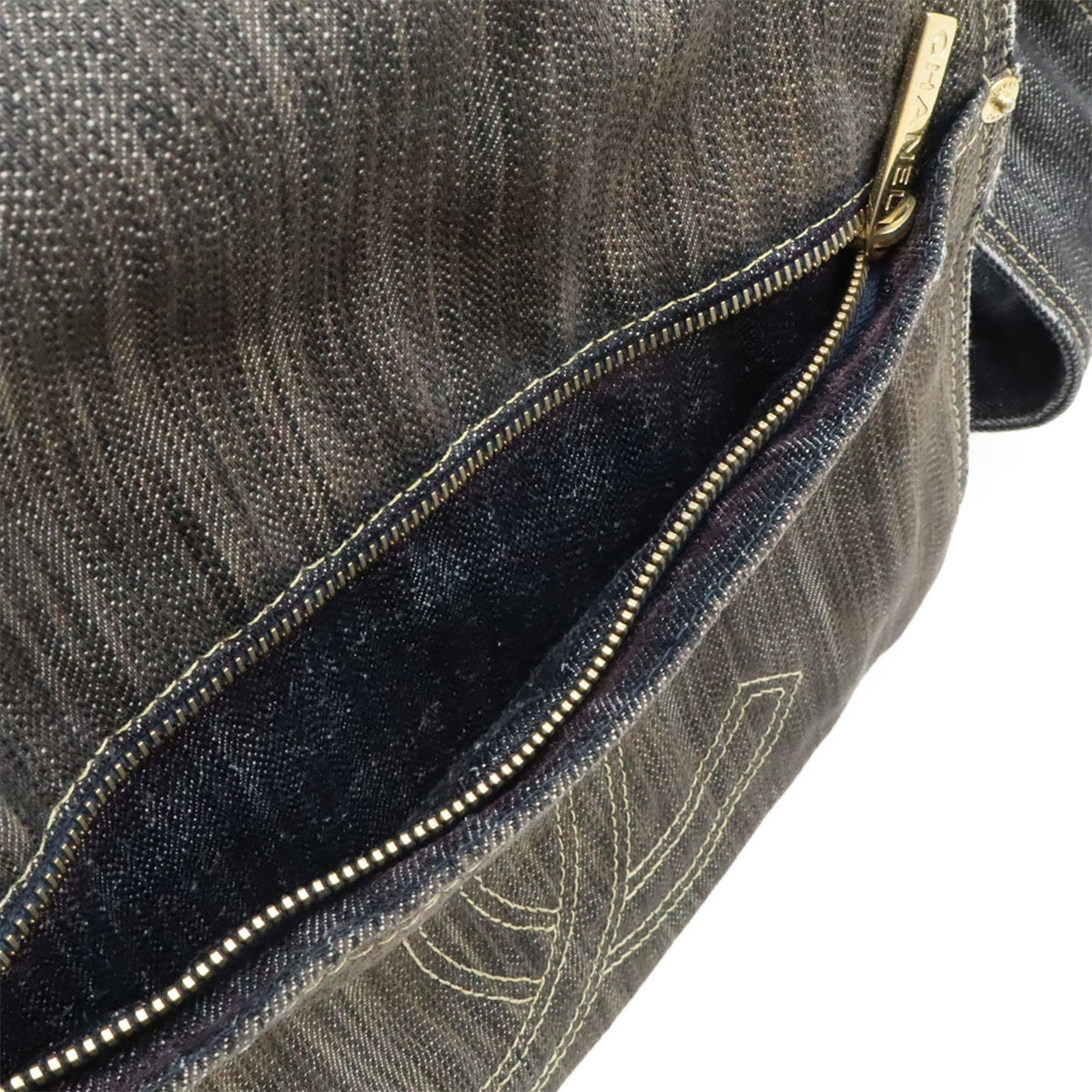 Chanel Denim Denim Shoulder Bag (Pre-Owned)