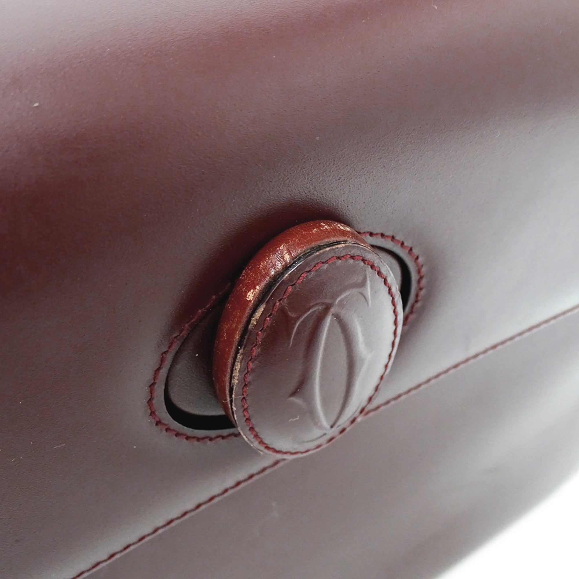 Cartier Bordeaux Red Color Wine Red Leather Handbag (Pre-Owned)