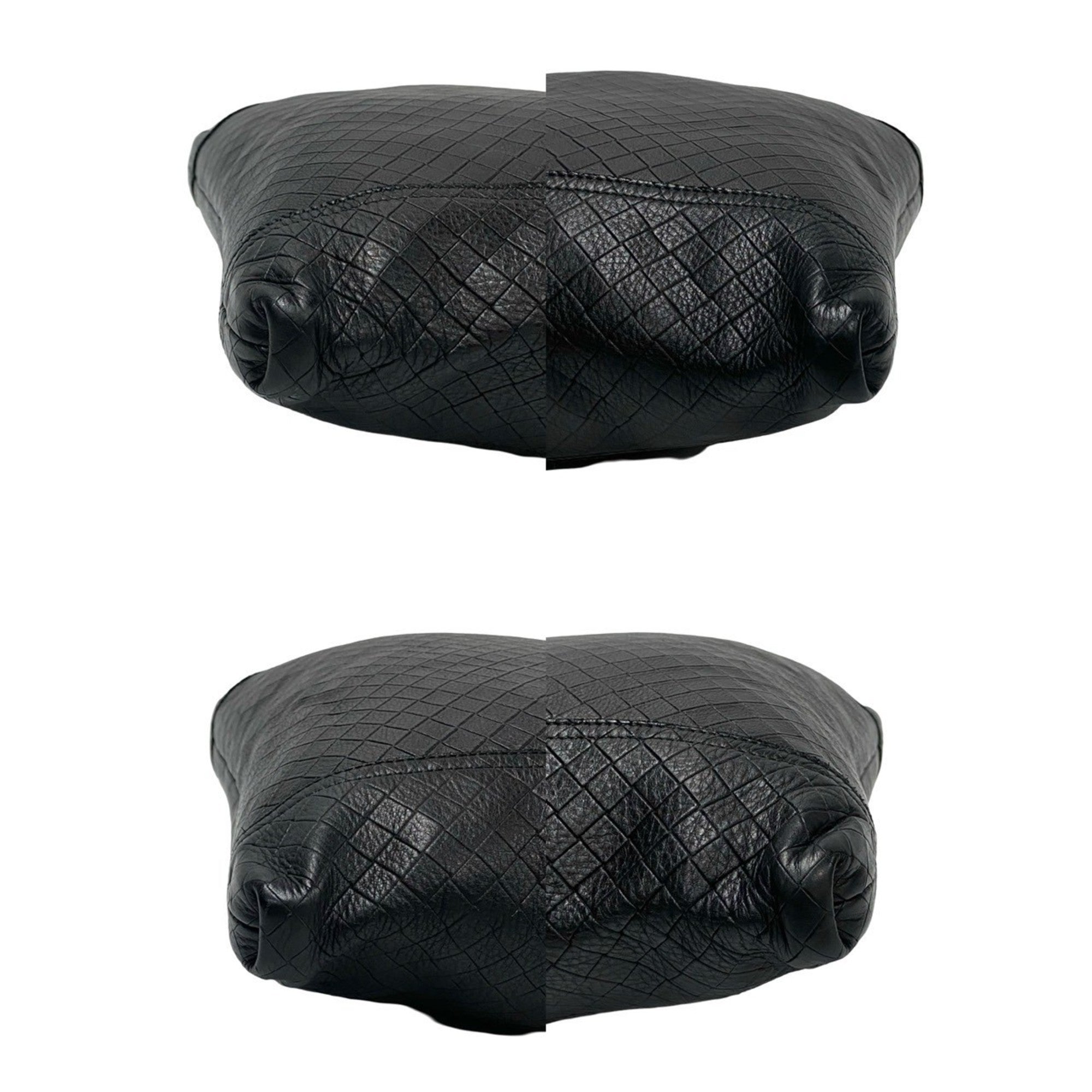 Bottega Veneta Black Leather Pochette Shoulder Bag (Pre-Owned)
