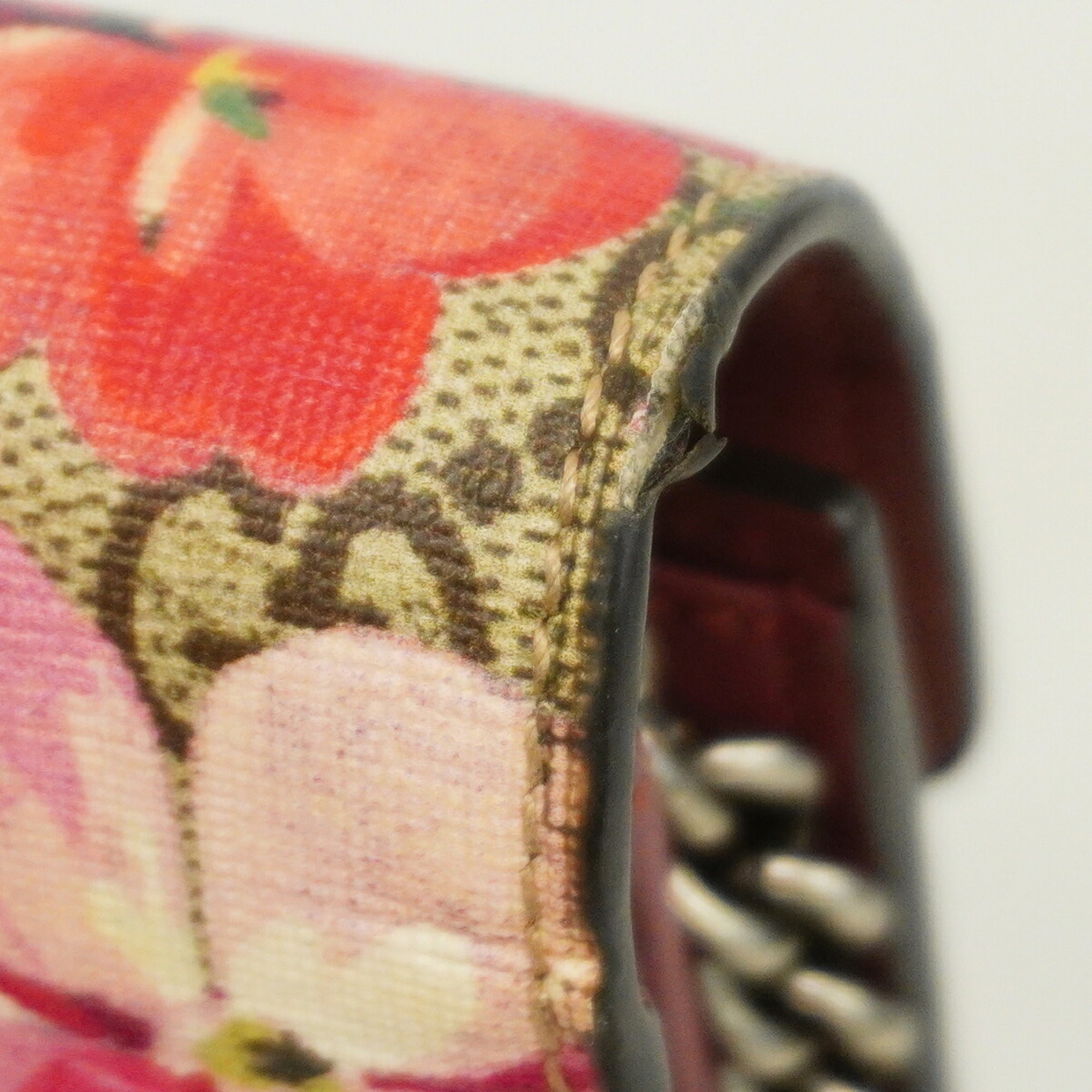 Gucci Beige Multi-Color Pvc Shoulder Bag (Pre-Owned)