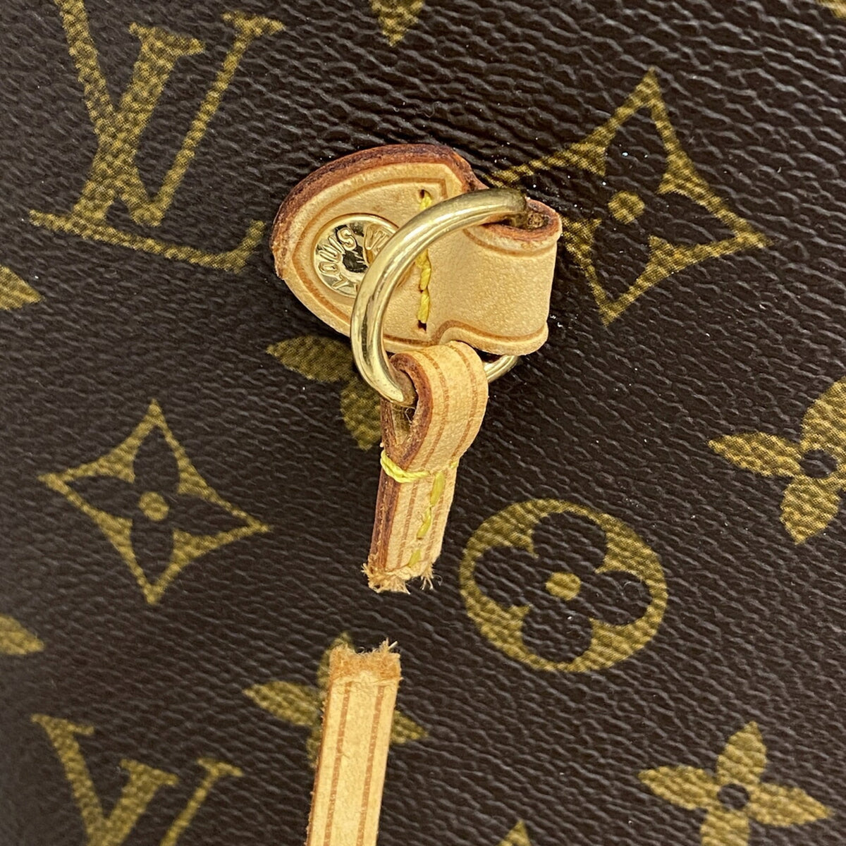 Louis Vuitton Brown Tote Bag (Pre-Owned)