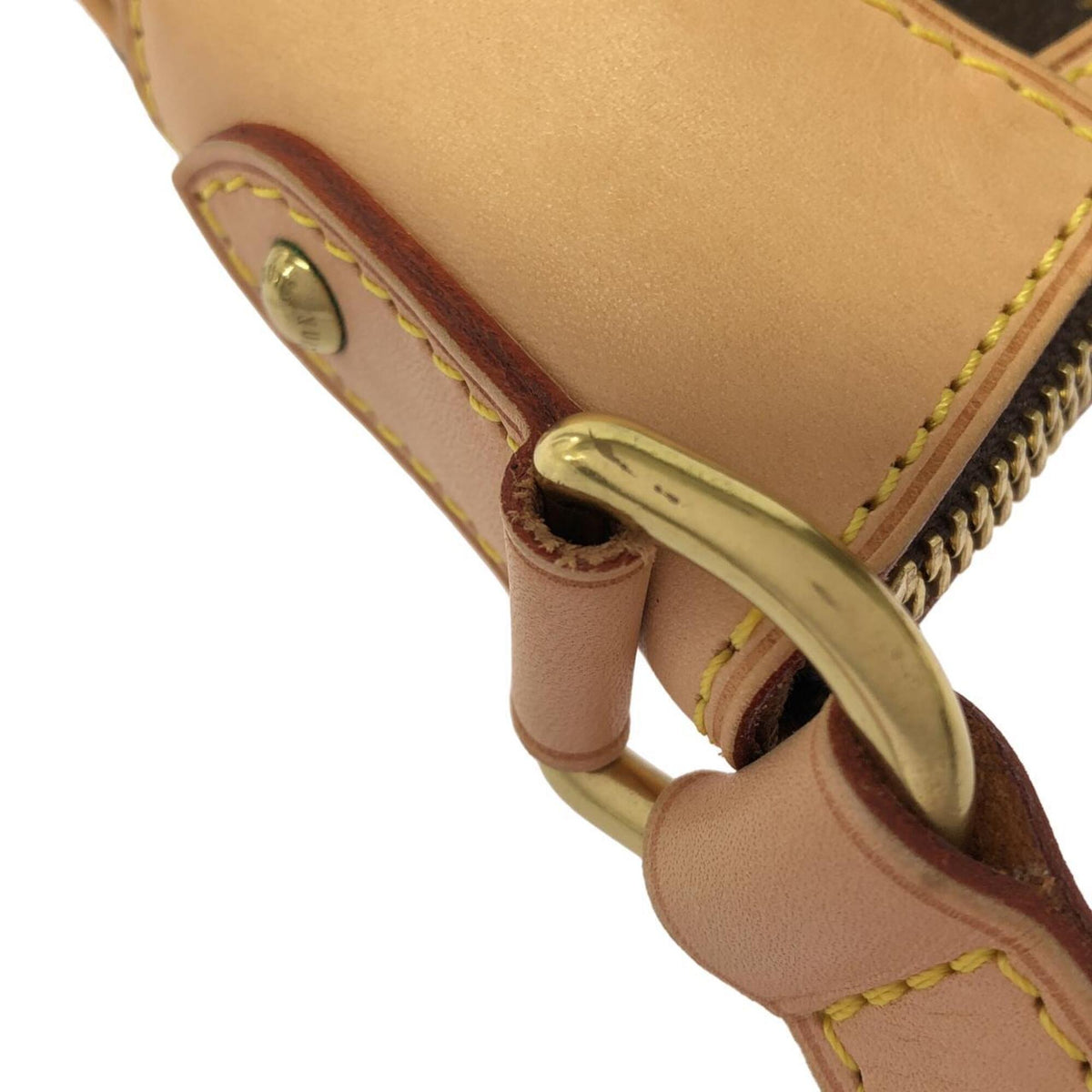 Louis Vuitton Marron Coated Canvas Shoulder Bag (Pre-Owned)