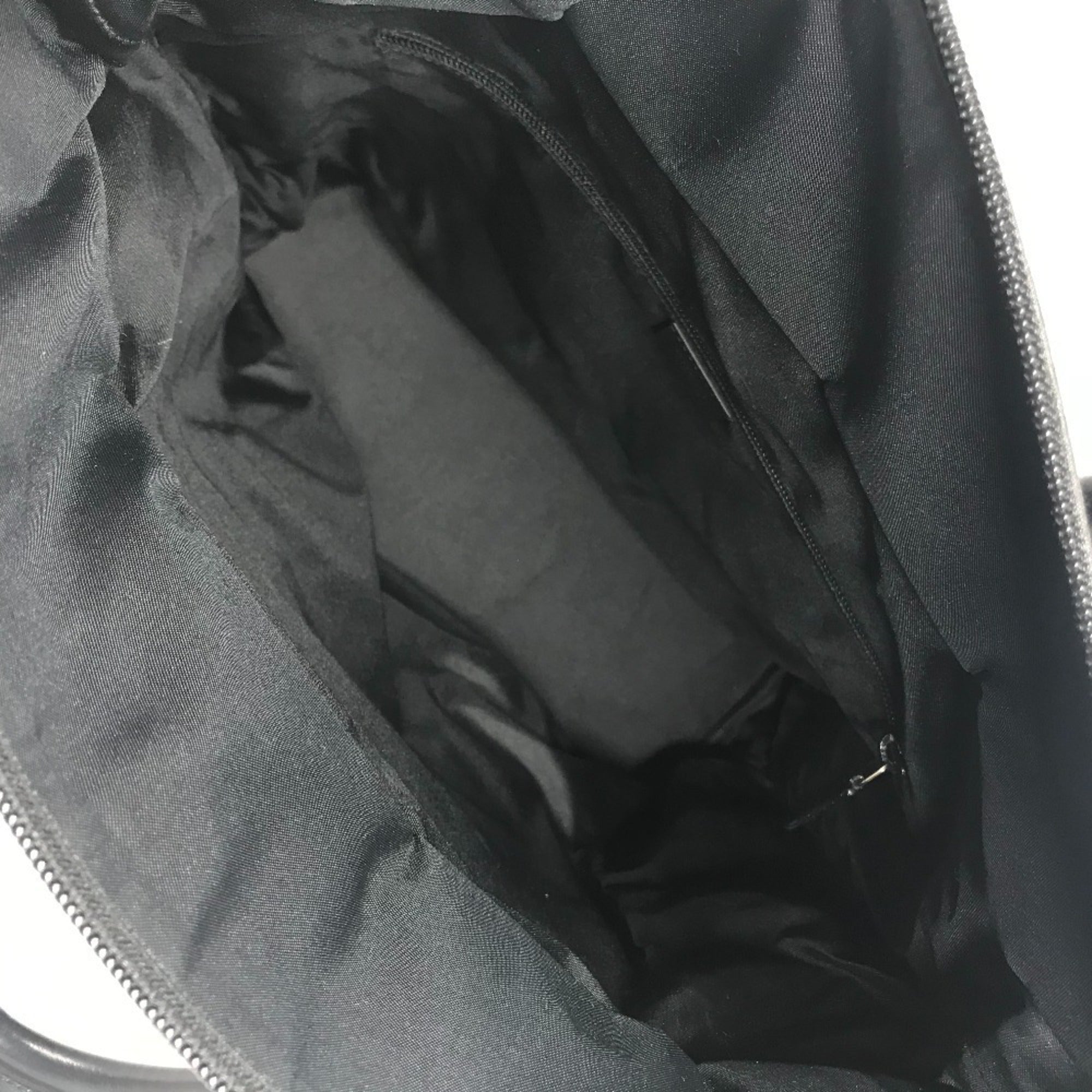 Gucci Black Nylon Handbag Tote Bag (Pre-Owned)