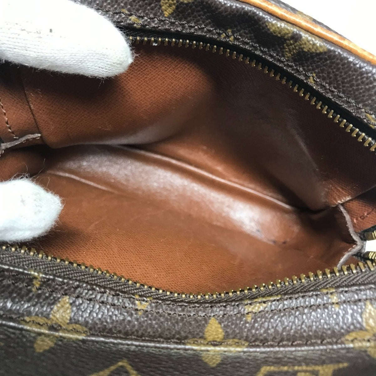 Louis Vuitton Brown Monogram Canvas Pochette Shoulder Bag (Pre-Owned)
