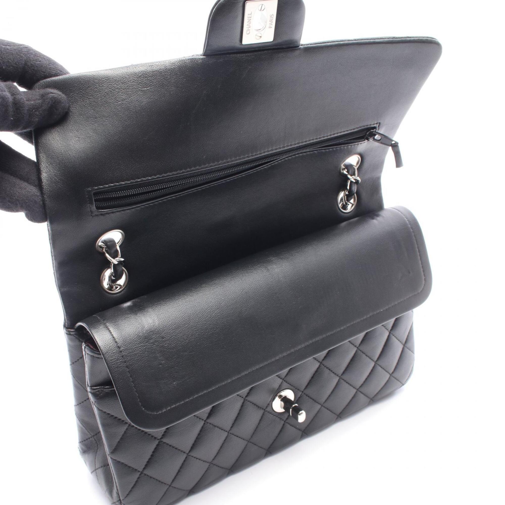 Chanel Black Leather Handbag Shoulder Bag (Pre-Owned)