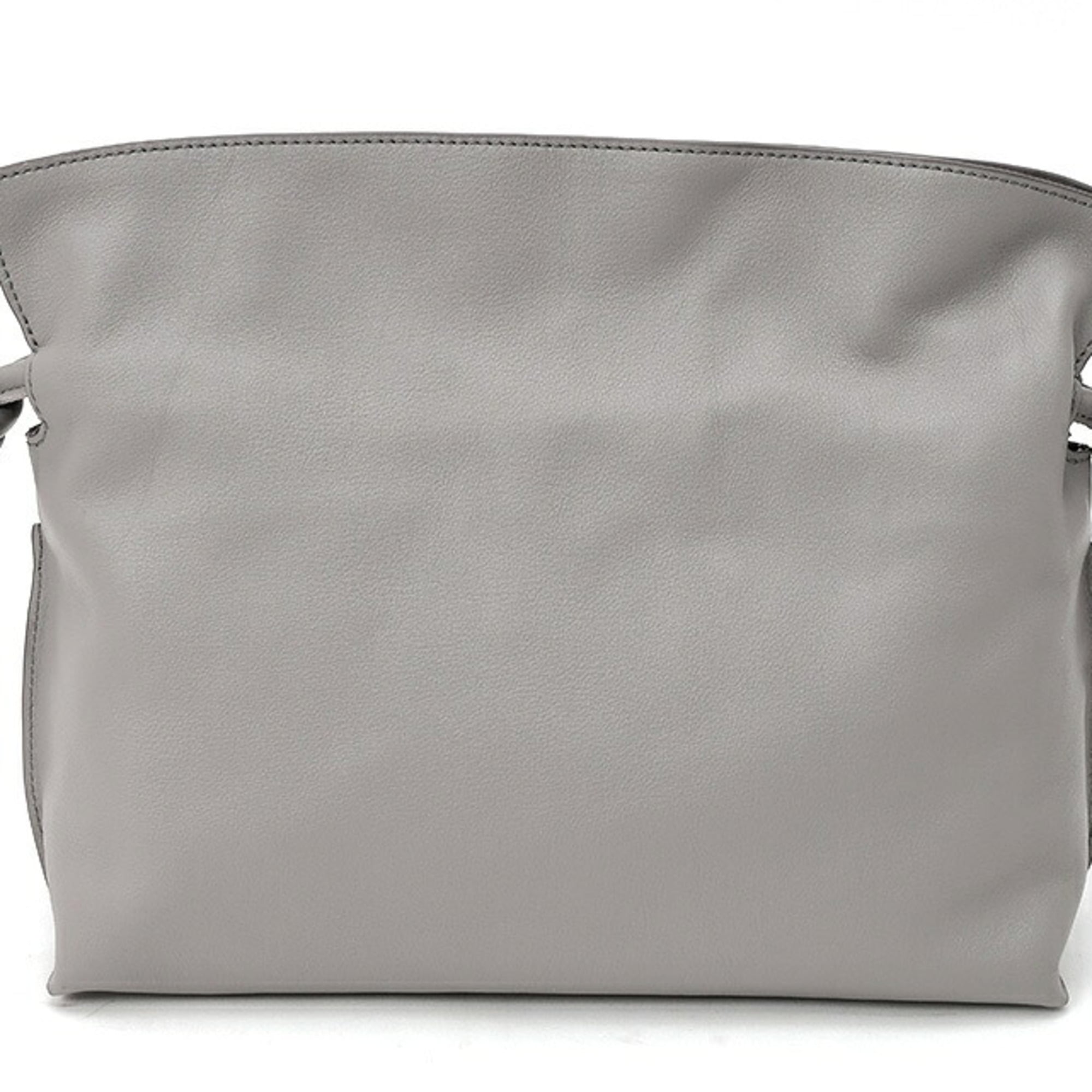 Loewe Gray Leather Shoulder Bag (Pre-Owned)