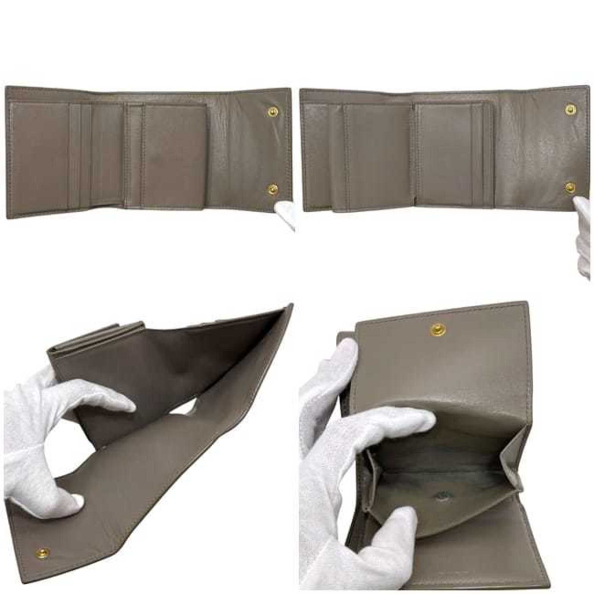 Celine Beige Leather Wallet (Tri-Fold) (Pre-Owned)