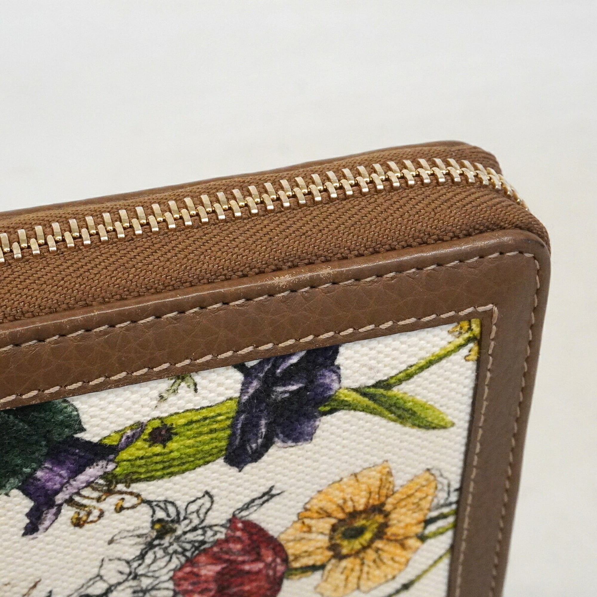Gucci Brown Canvas Long Wallet (Bi-Fold) (Pre-Owned)
