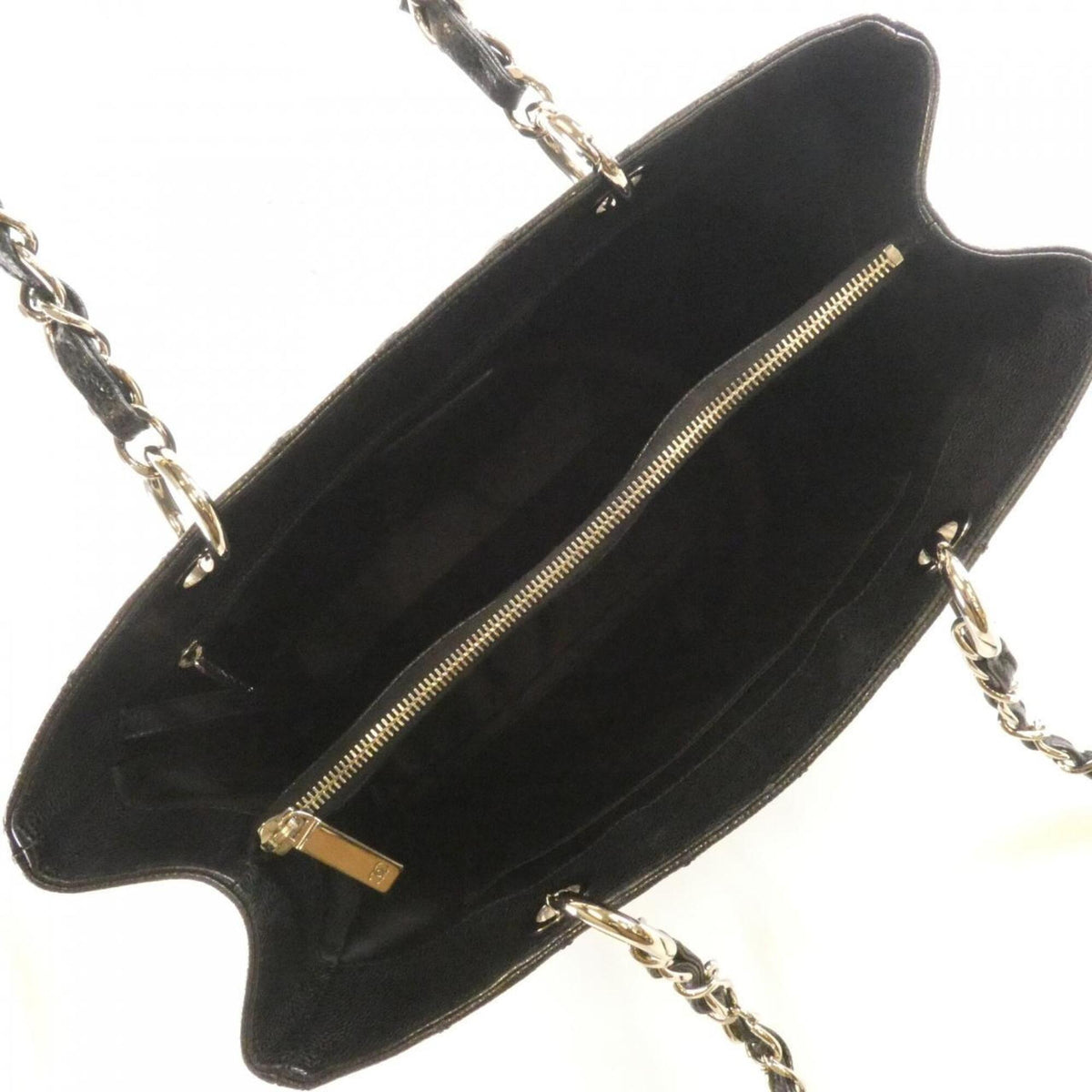 Chanel Black Grained Calfskin Shoulder Bag (Pre-Owned)