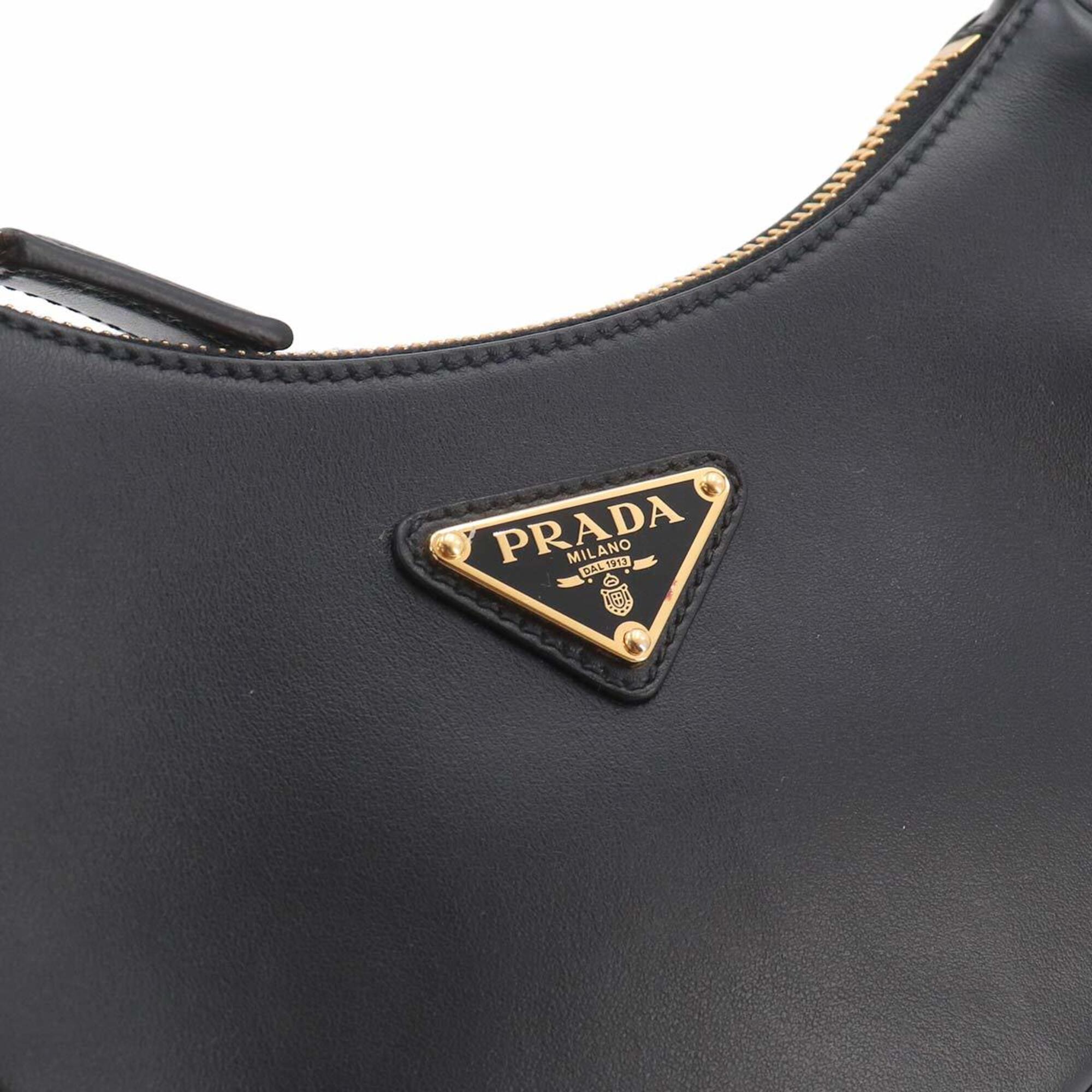 Prada Black Leather Handbag (Pre-Owned)