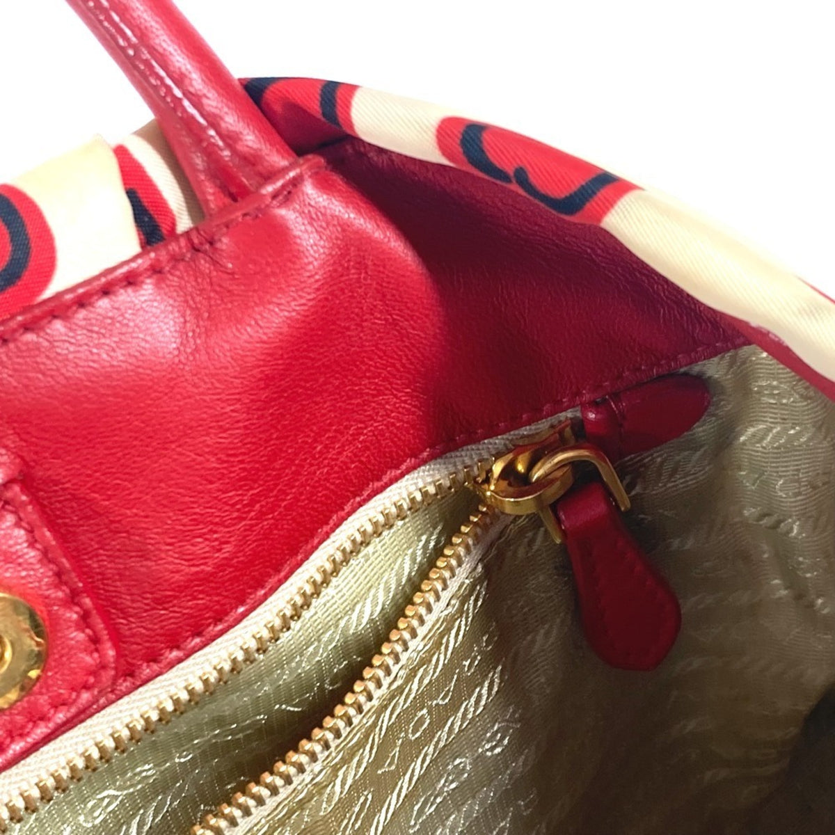 Prada Red Color White Leather Nylon Handbag Tote Bag (Pre-Owned)